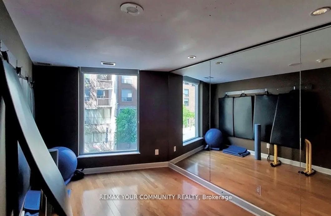 8 Scollard Street Unit 606 - Condo photo 31 of 37 in Annex / Yorkville / Summerhill, Ontario