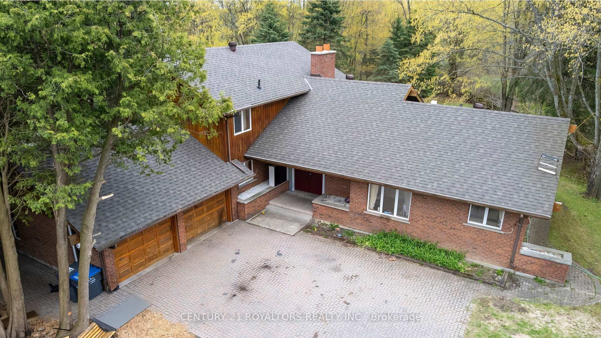 17940 Airport Road - Detached photo 2 of 42 in Caledon, Ontario