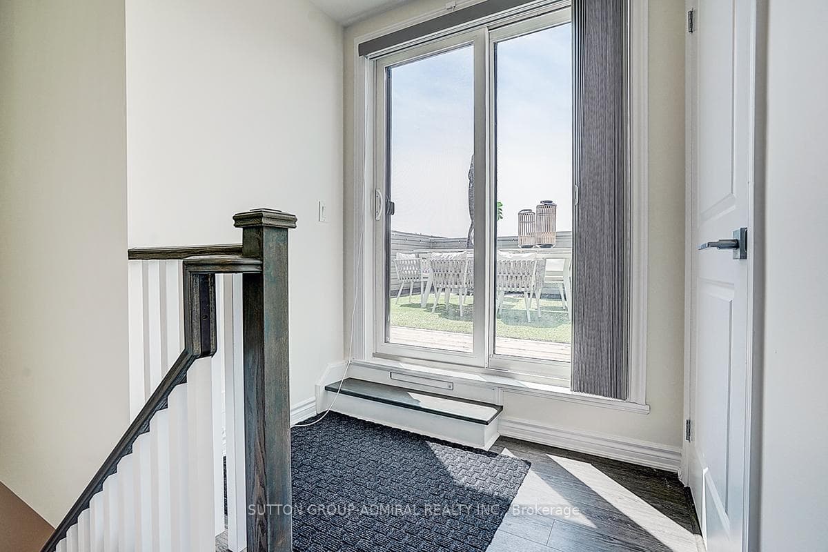 85 Eastwood Park Gardens Unit 18 - Condo photo 27 of 33 in Liberty Village / Parkdale / South Parkdale, Ontario