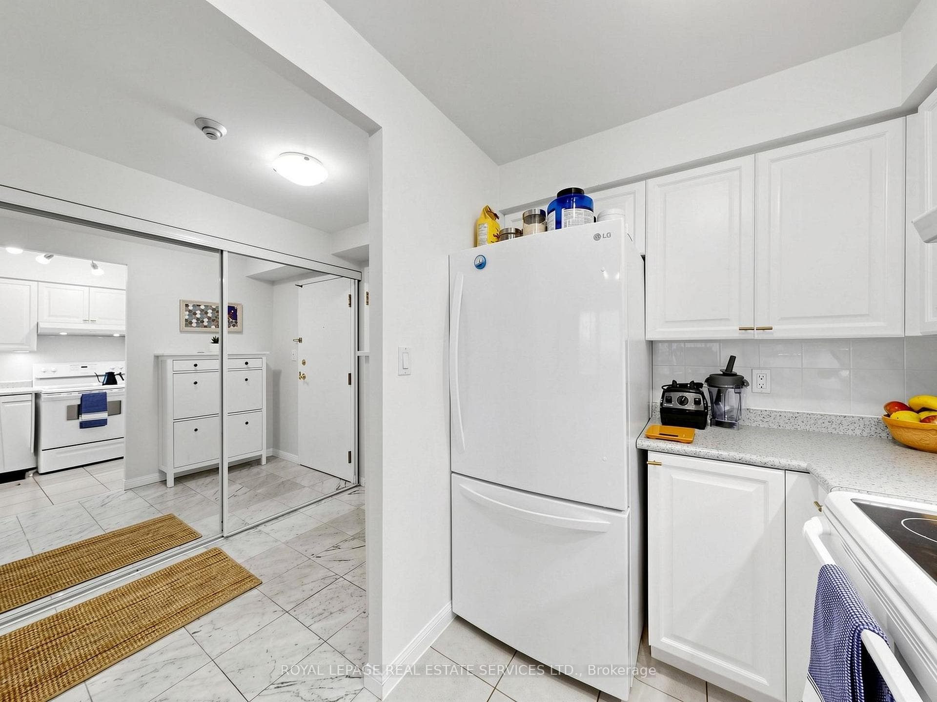 398 Eglinton Avenue Unit 203 - Condo photo 22 of 45 in Leaside / Davisville, Ontario