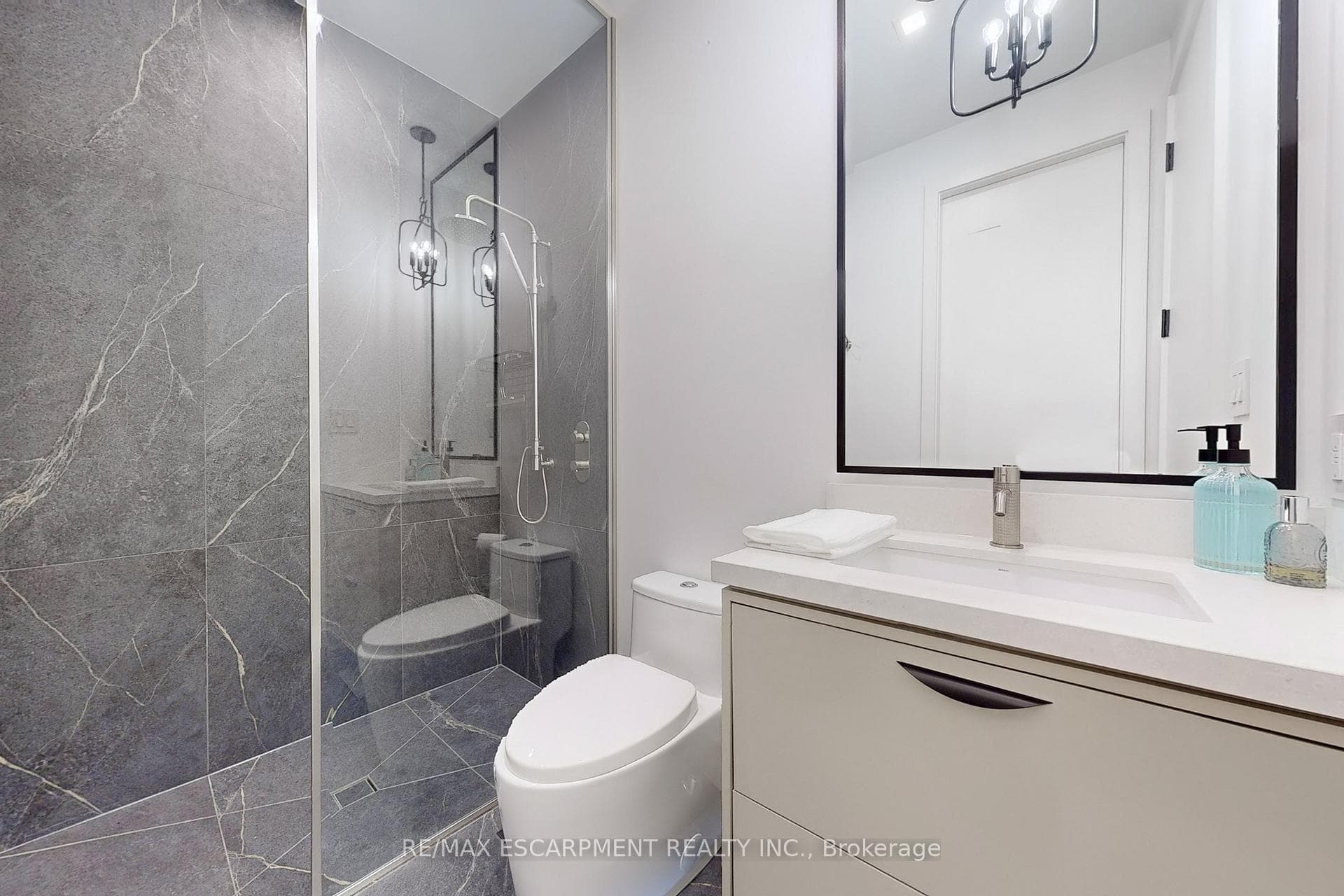977 Gorton Avenue - Detached photo 28 of 50 in Burlington, Ontario