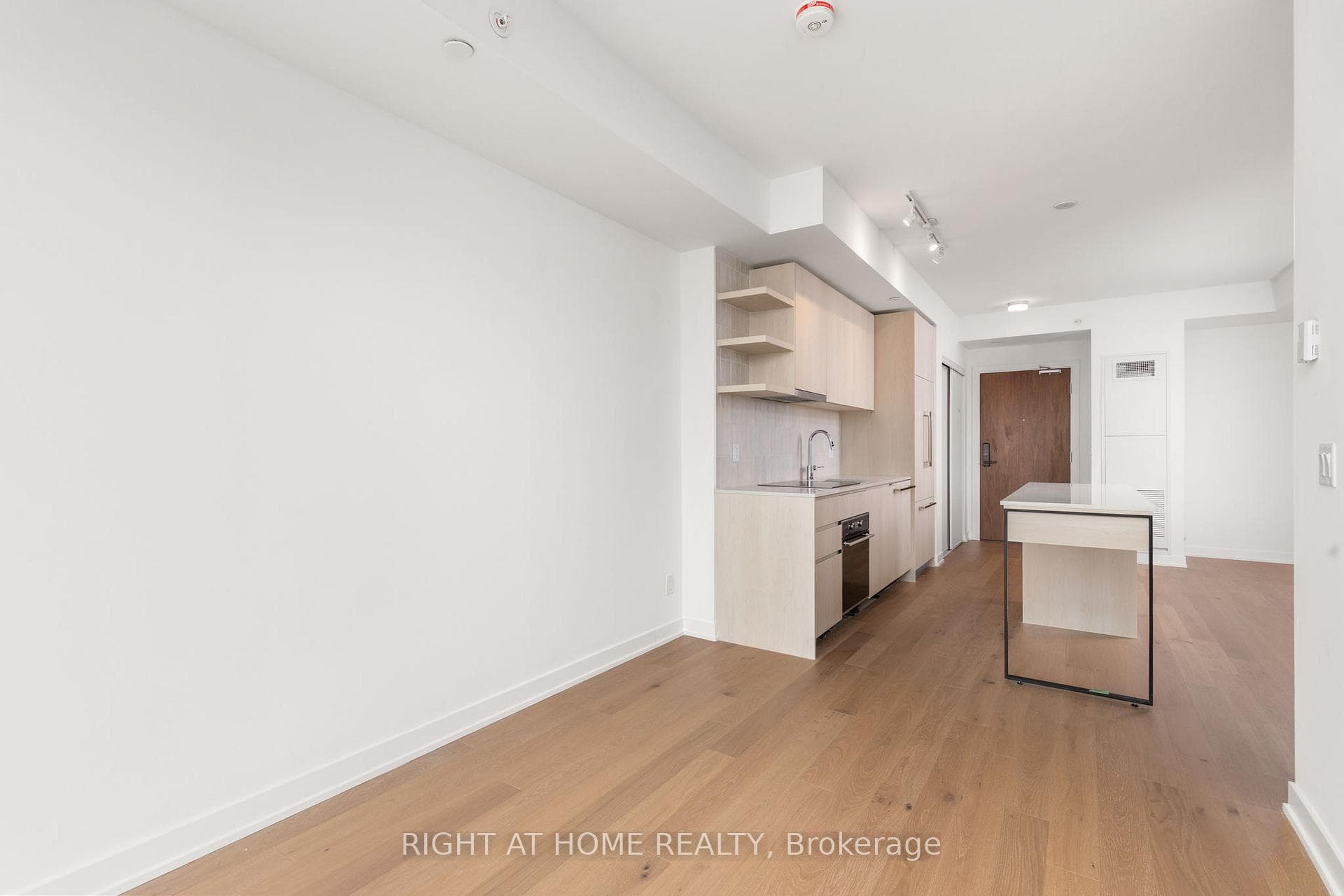 1161 Kingston Road Unit 305 - Condo photo 10 of 27 in Birch Cliff / Cliffside, Ontario