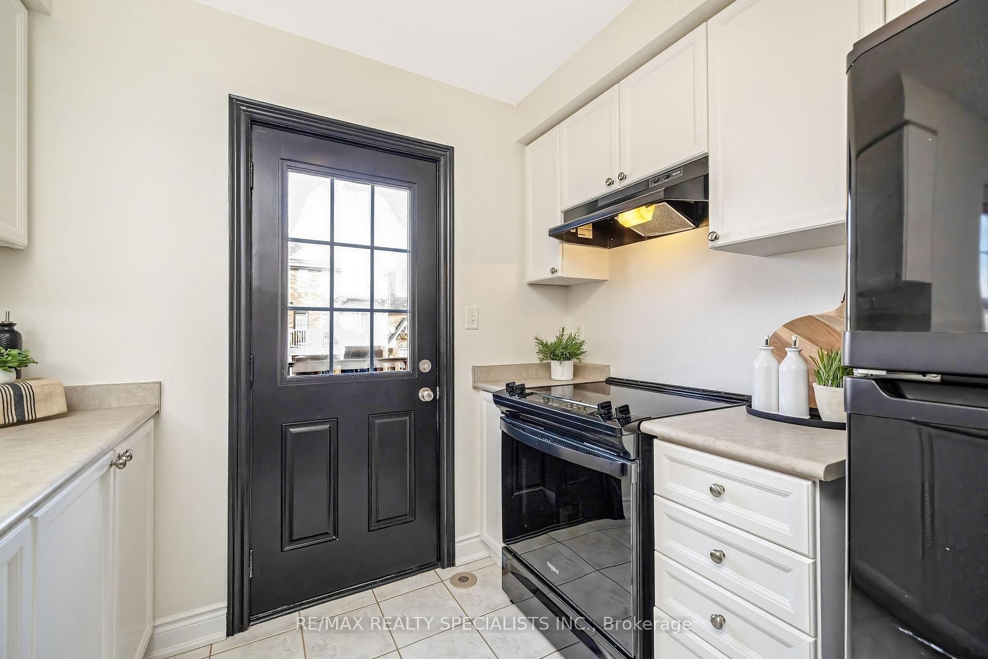 3032 Drumloch Avenue - Townhouse photo 15 of 29 in Oakville, Ontario