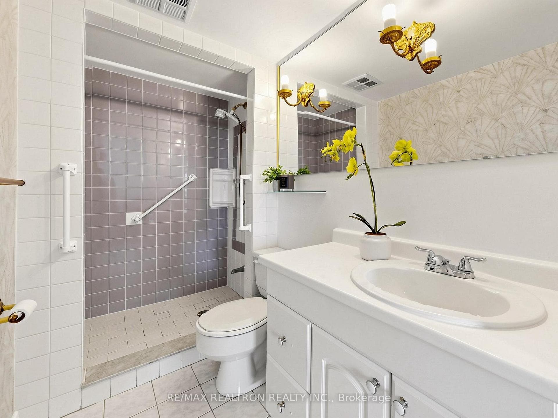 100 Canyon Avenue Unit 608 - Condo photo 23 of 44 in North York (Bathurst Manor / Clanton Park), Ontario