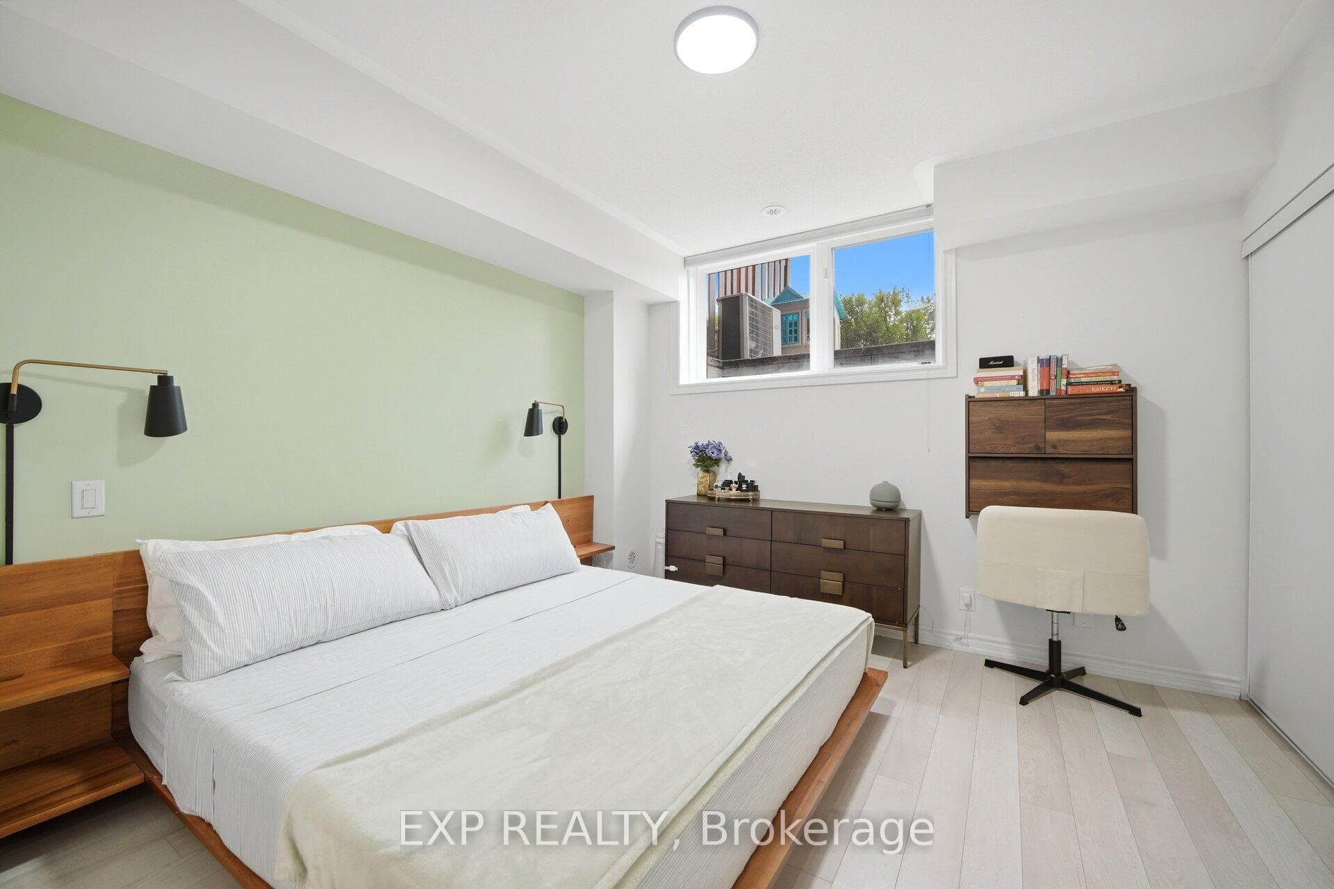 110 Caledonia Park Road Unit 2 - Condo photo 21 of 38 in Keelesdale / Eglinton West, Ontario