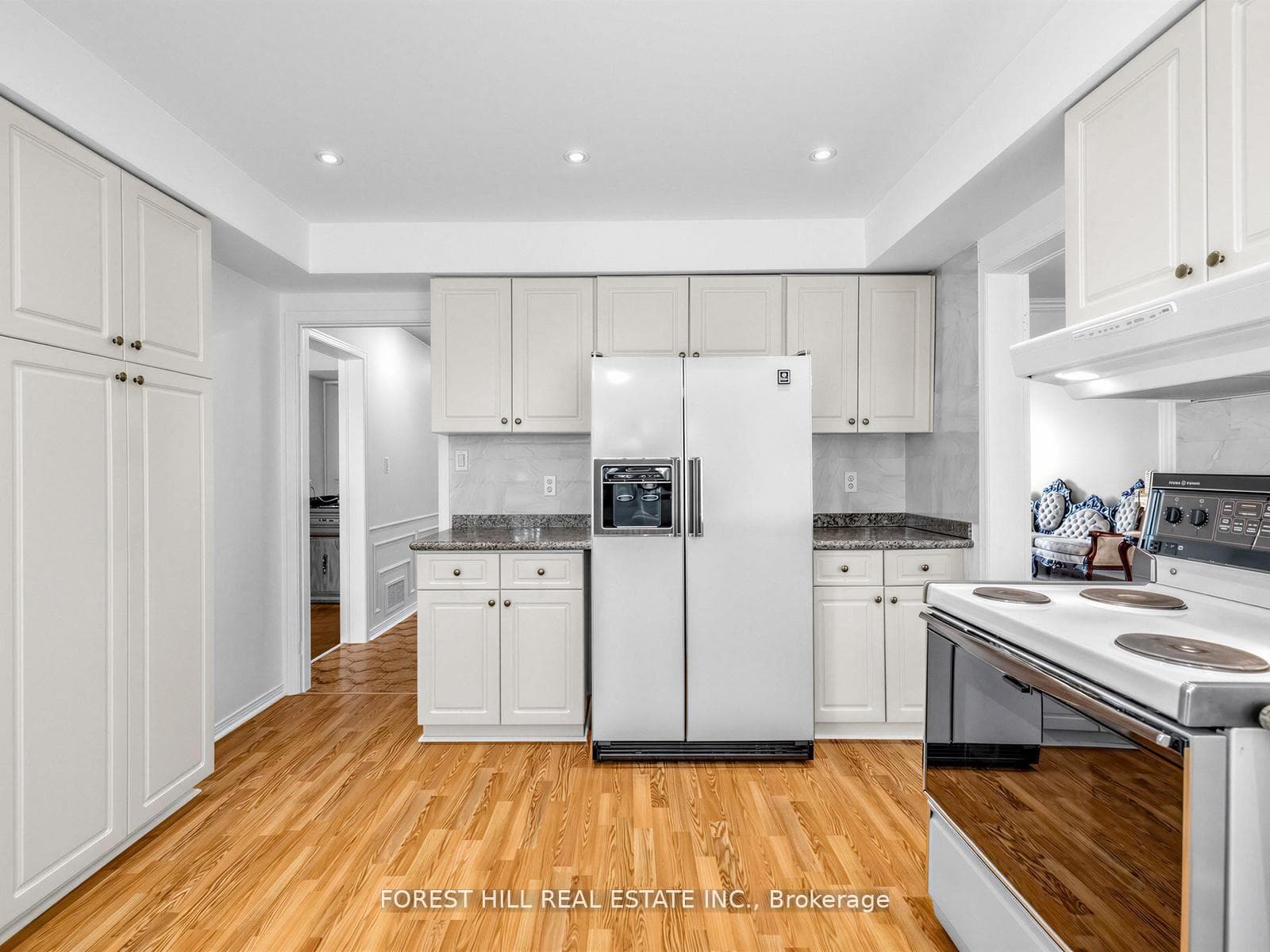 32 Saddletree Drive - Detached photo 5 of 41 in Hillcrest Village / Bayview Village, Ontario