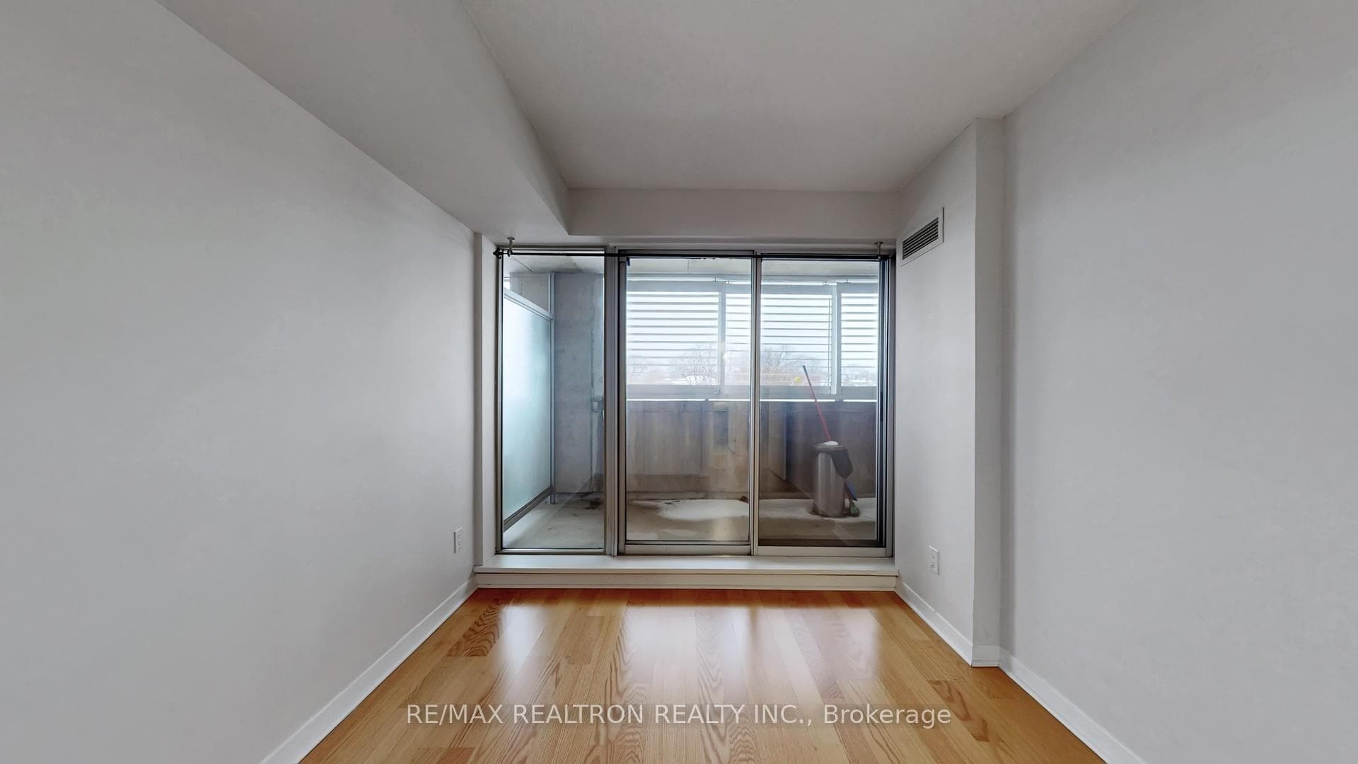 1050 The Queensway Avenue Unit 217 - Condo photo 31 of 41 in Etobicoke (Islington / Rexdale), Ontario