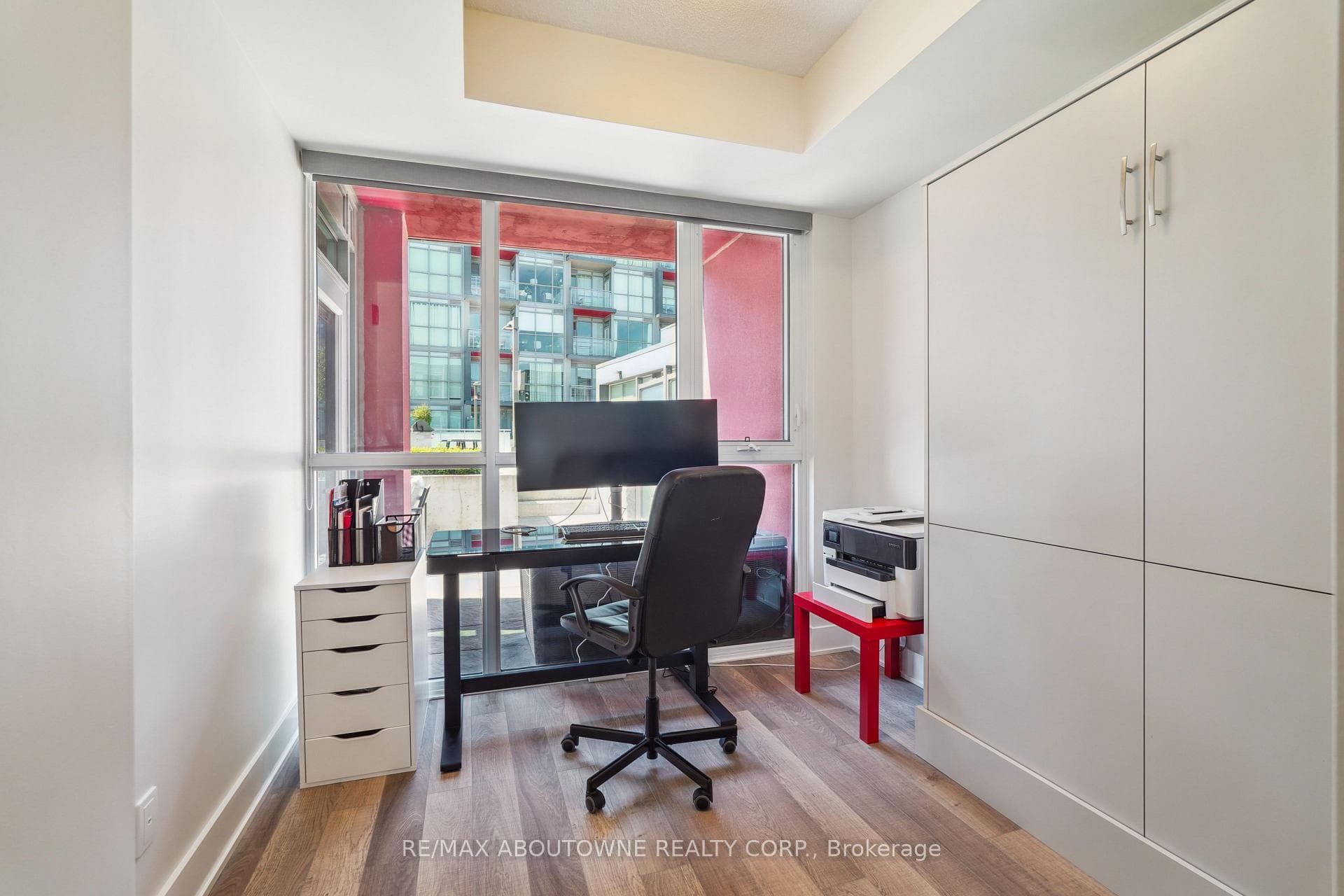 5260 Dundas Street Unit C204 - Condo photo 14 of 32 in Burlington, Ontario