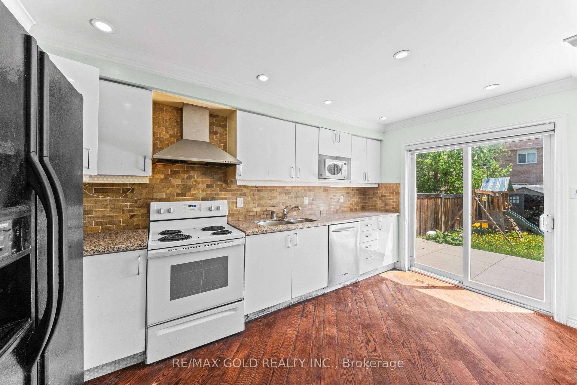 31 Ravenscliffe Court - Detached photo 12 of 32 in Brampton, Ontario