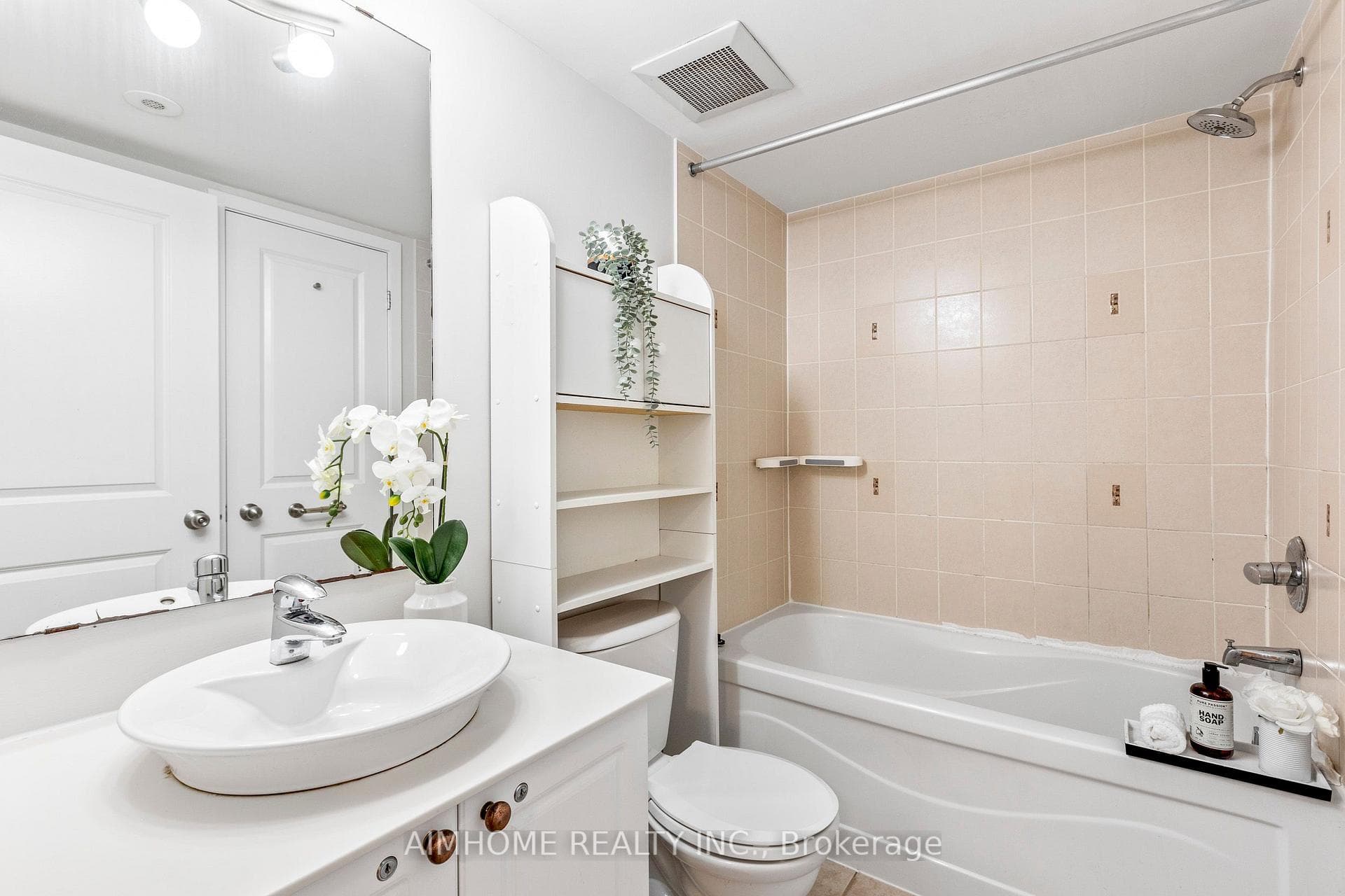 29 Frances Loring Lane Unit 6 - Condo photo 34 of 39 in Riverdale / Leslieville, Ontario
