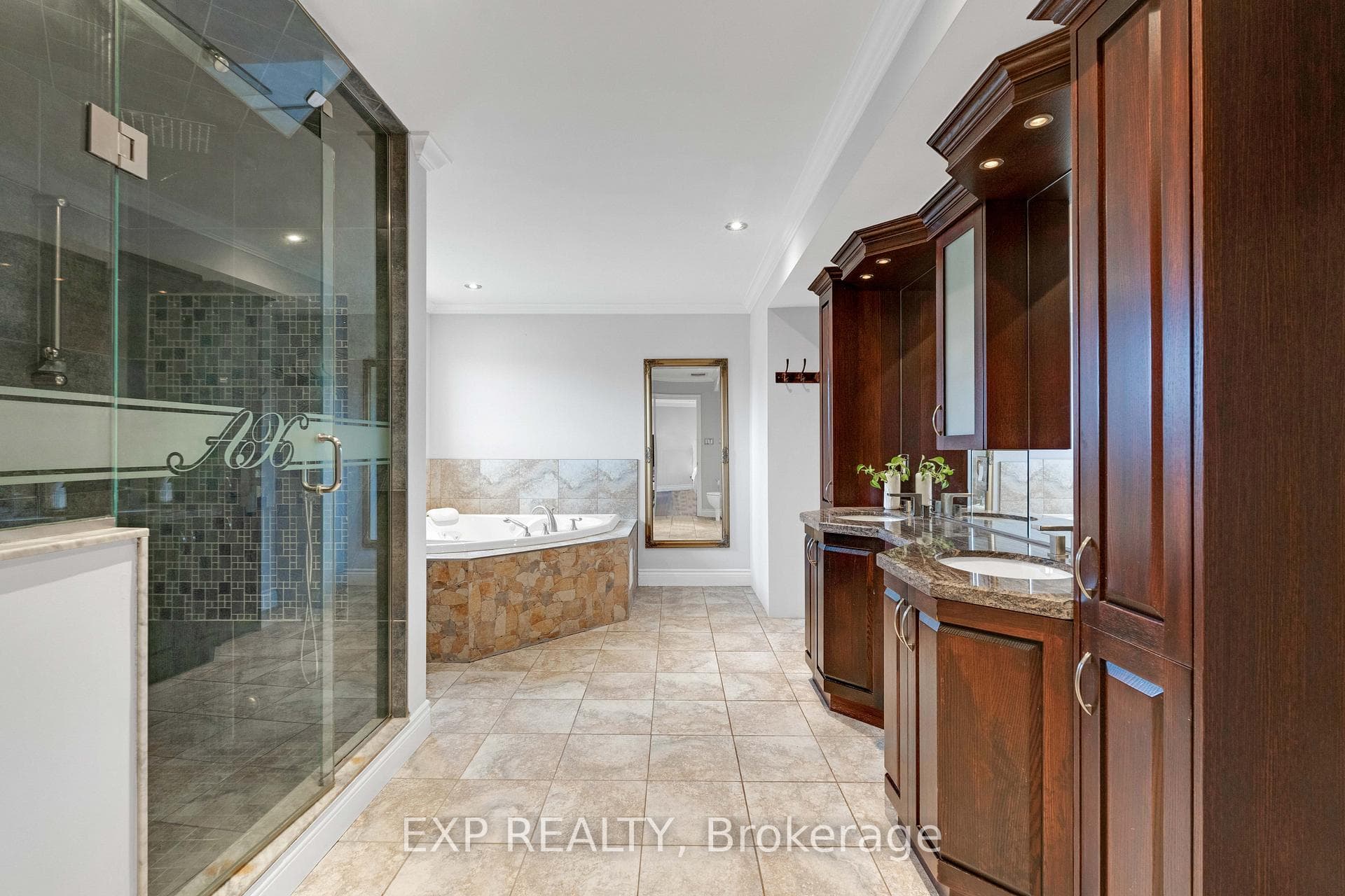 3460 Cawthra Road - Detached photo 36 of 49 in Mississauga, Ontario