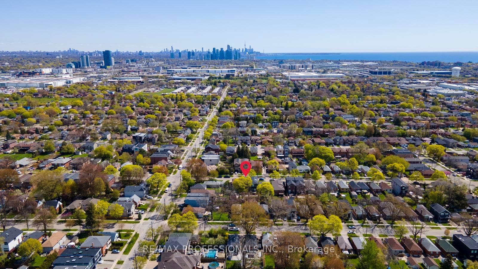 216 Aldercrest Road - Detached photo 48 of 49 in Liberty Village / Parkdale / South Parkdale, Ontario