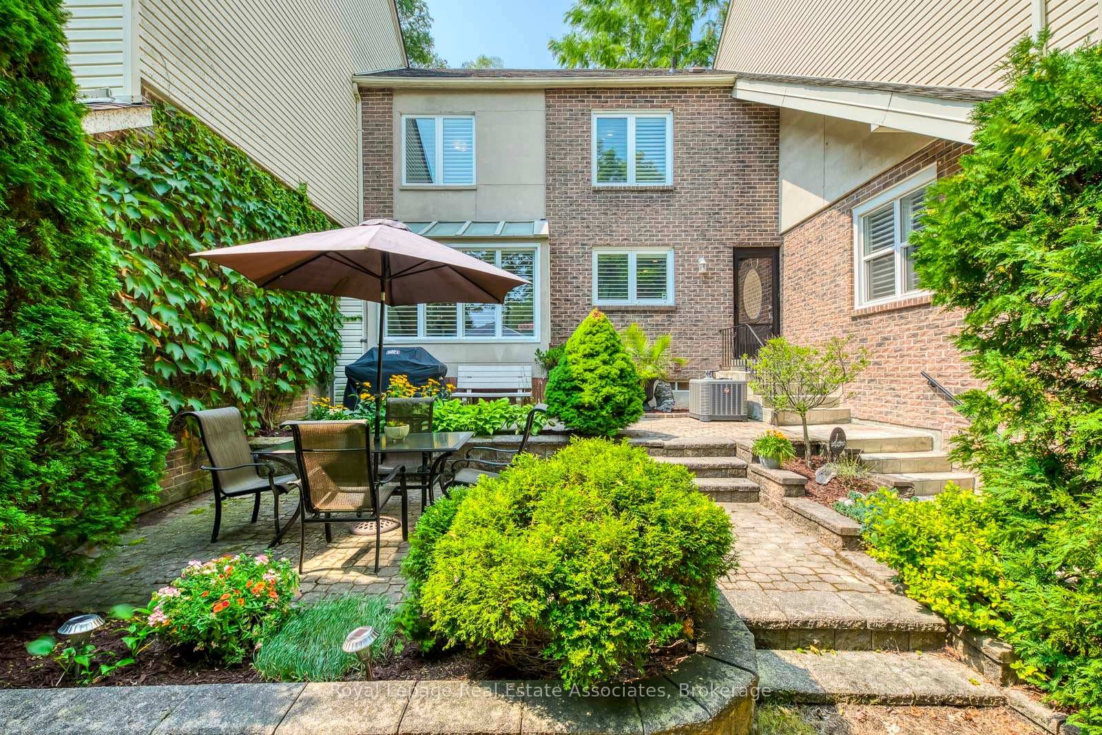 1192 Kos Boulevard - Townhouse for sale in Streetsville, Ontario