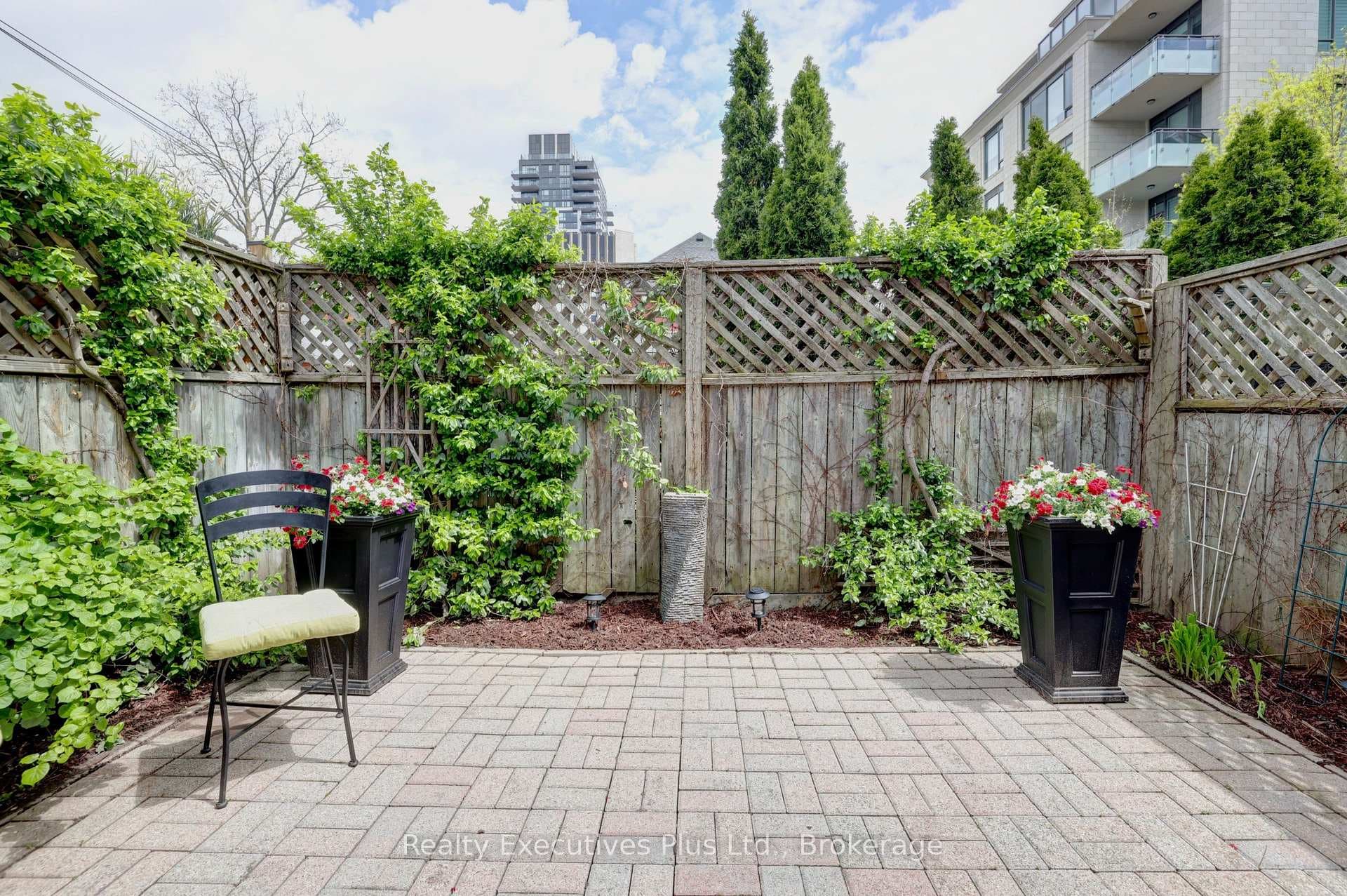 463 Blathwayte Lane - Townhouse photo 35 of 48 in Burlington, Ontario