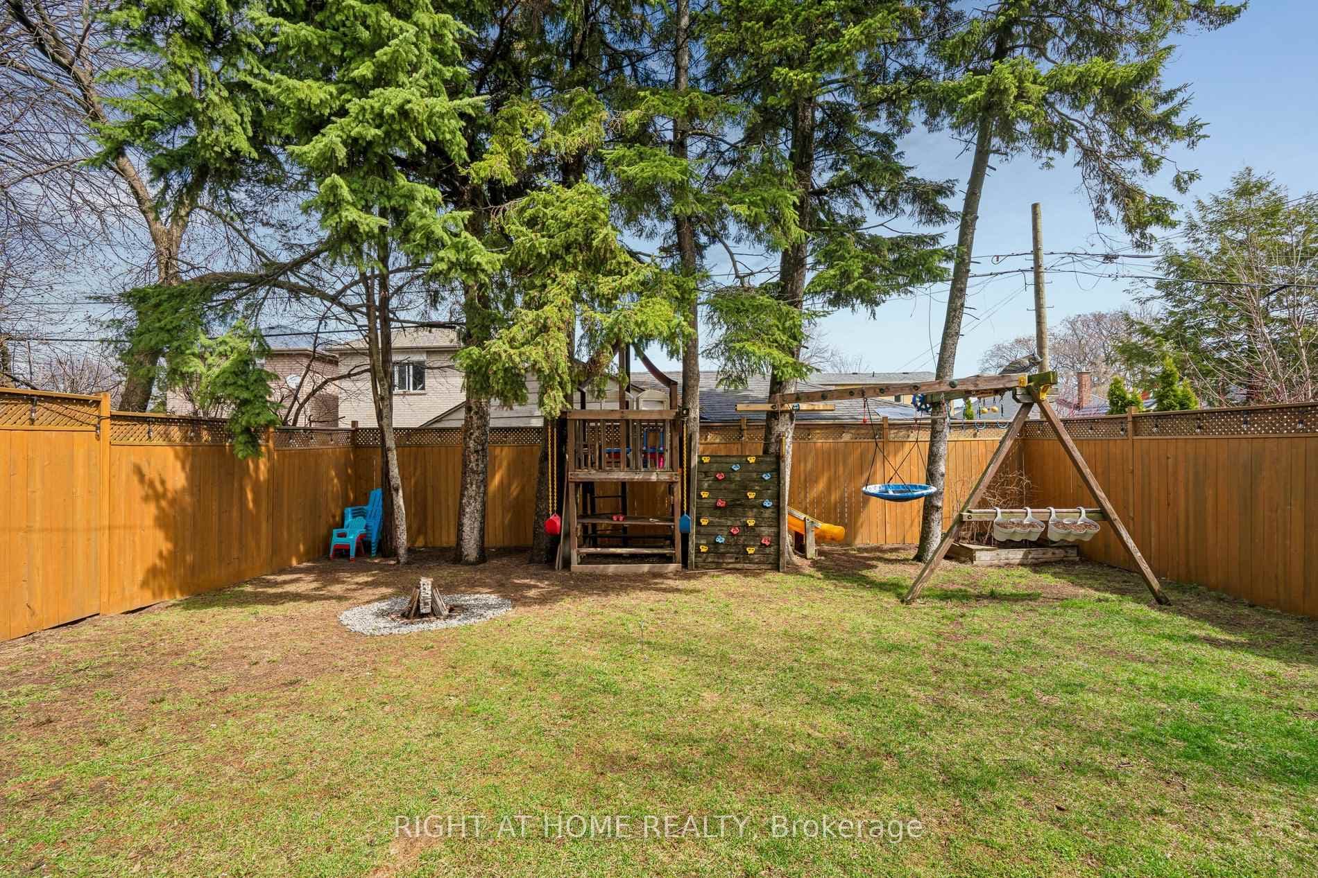 91 Atlee Avenue - Detached photo 42 of 44 in Birch Cliff / Cliffside, Ontario