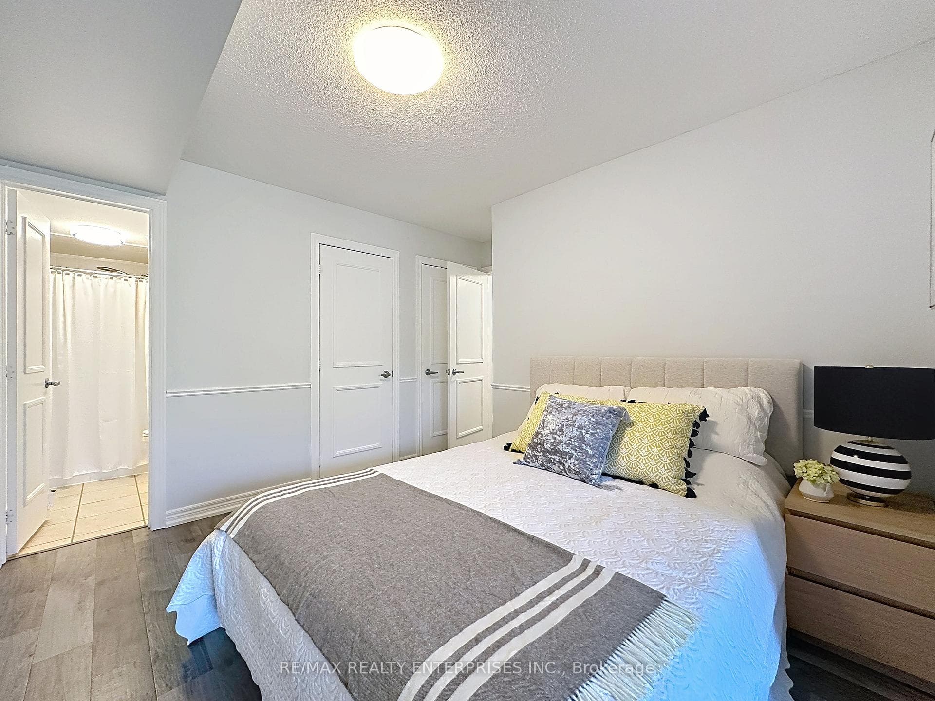 52 Aerodrome Crescent Unit 102 - Condo photo 34 of 47 in Flemingdon Park / Don Mills, Ontario