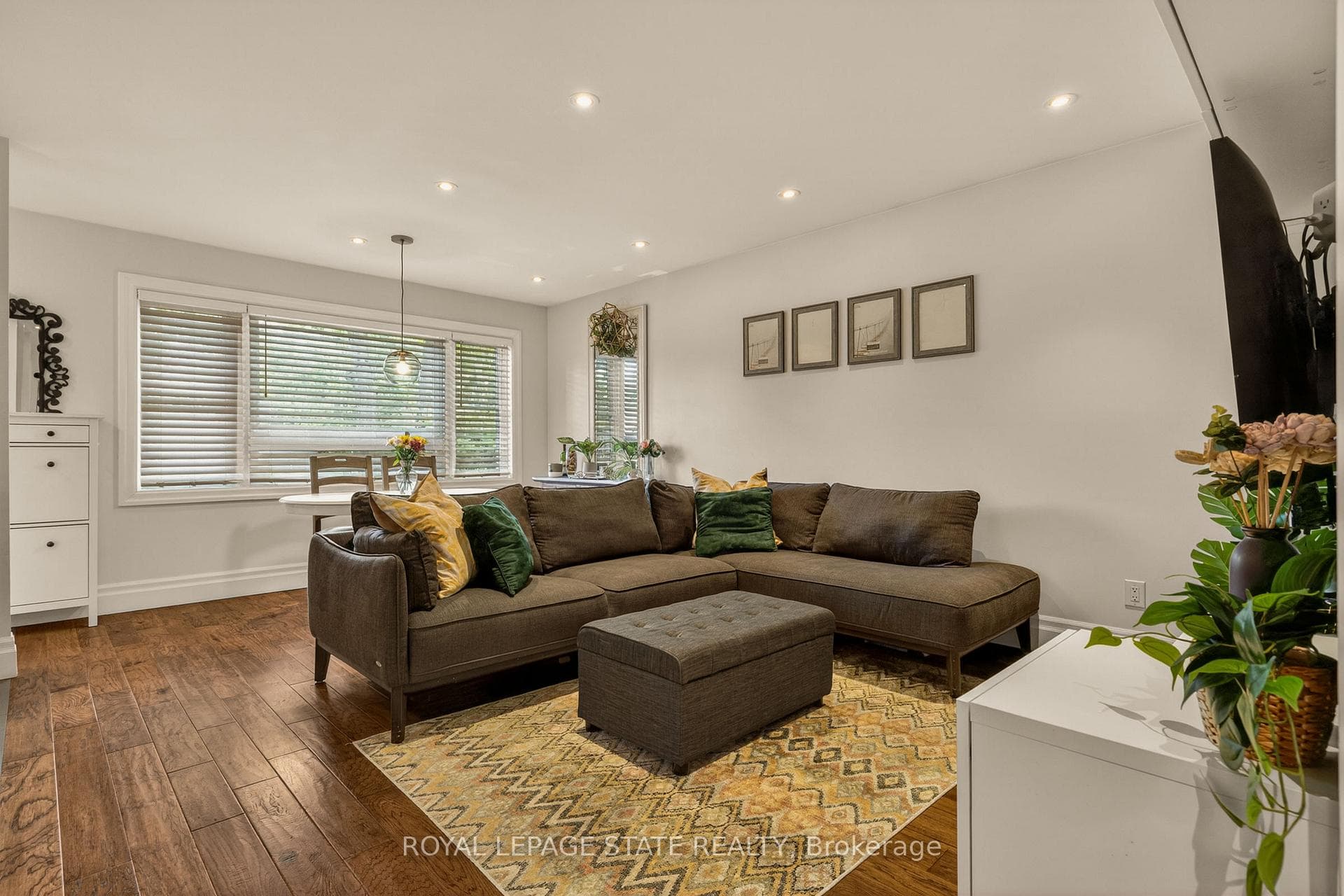 1396 Niels Avenue - Detached photo 15 of 50 in Burlington, Ontario