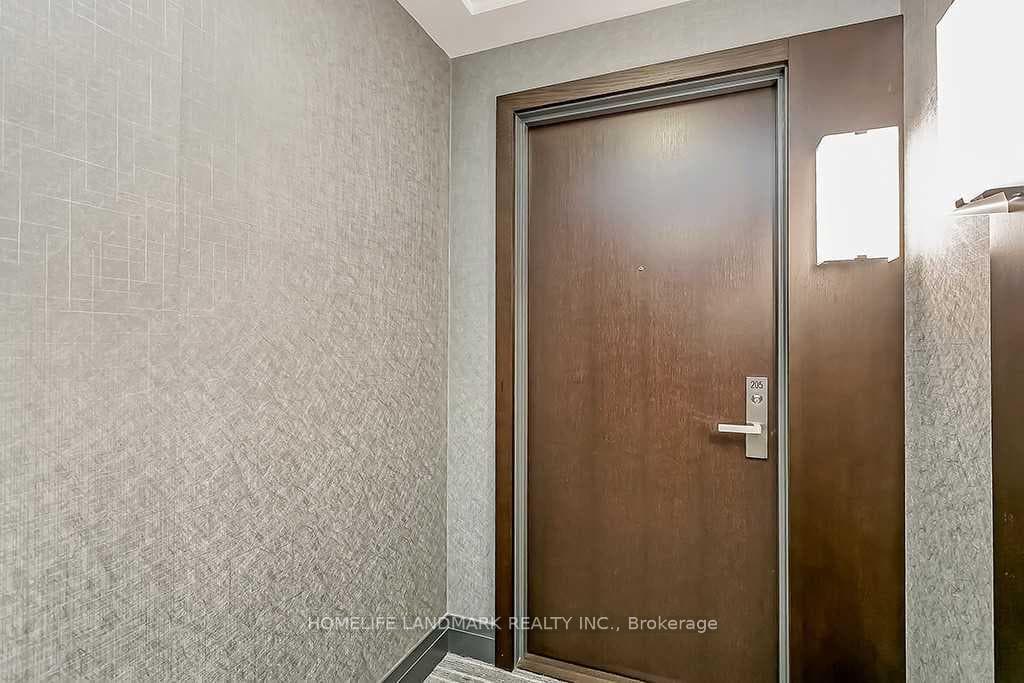 55 Speers Road Unit 205 - Condo photo 6 of 34 in Oakville, Ontario