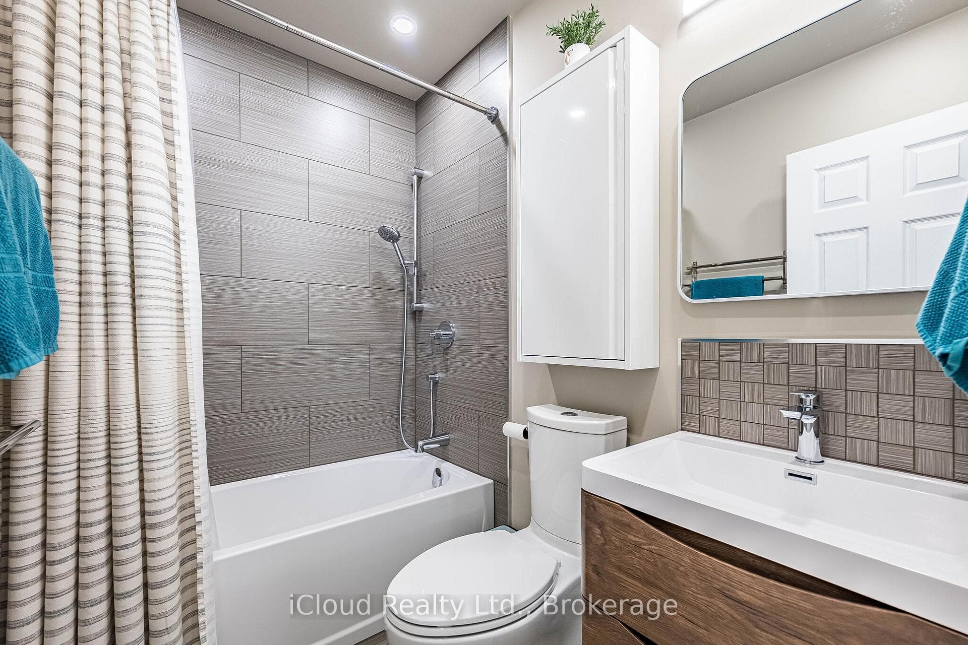 1195 Stanley Drive - Detached photo 25 of 50 in Burlington, Ontario