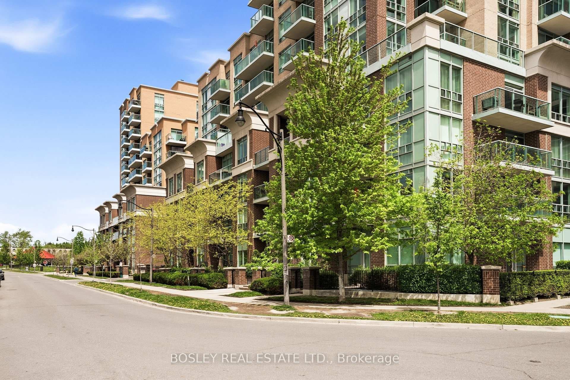 7 Michael Power Place Unit LPH06 - Condo photo 27 of 29 in Etobicoke (Islington / Rexdale), Ontario