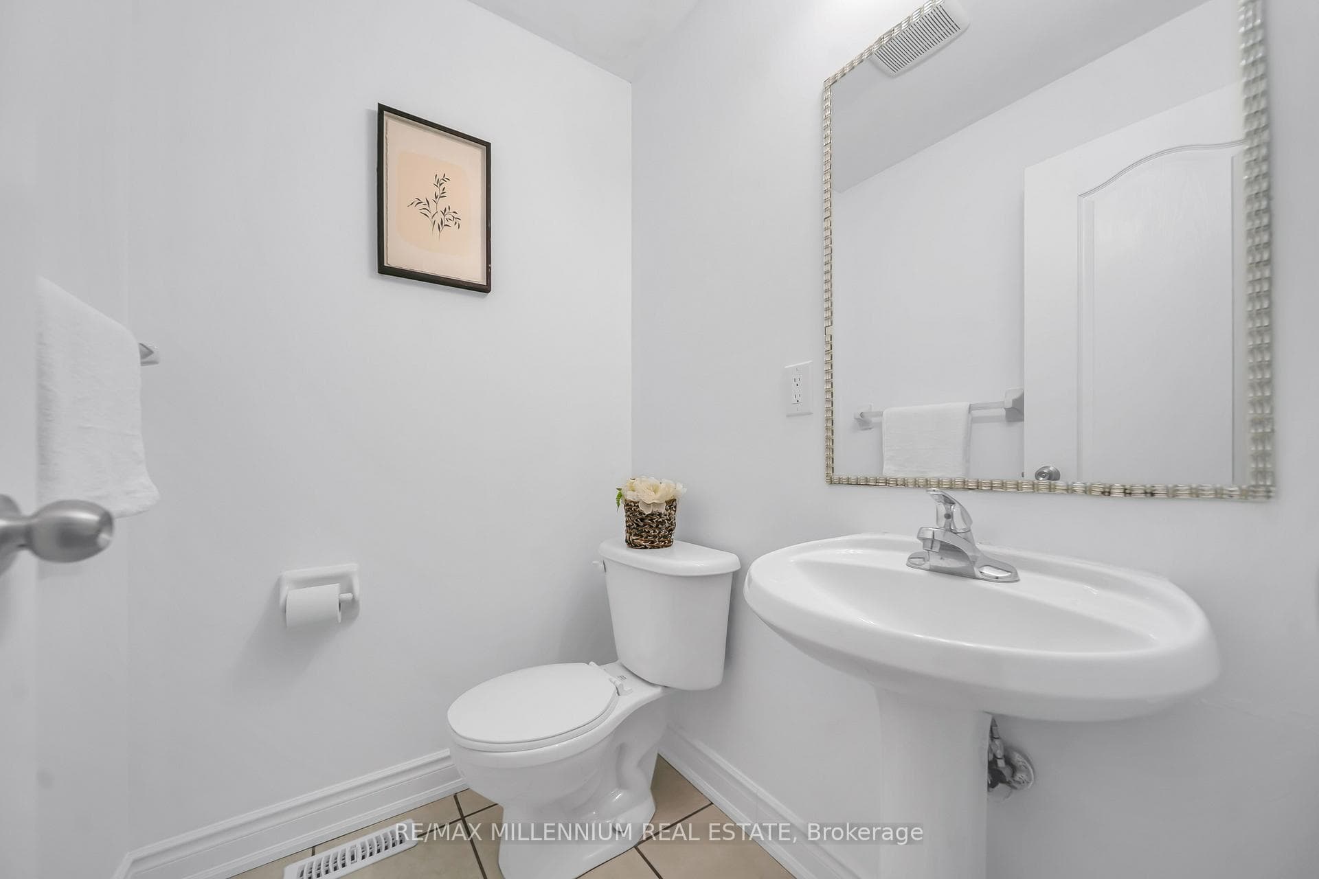 36 Allangrove Drive - Detached photo 12 of 50 in Brampton, Ontario