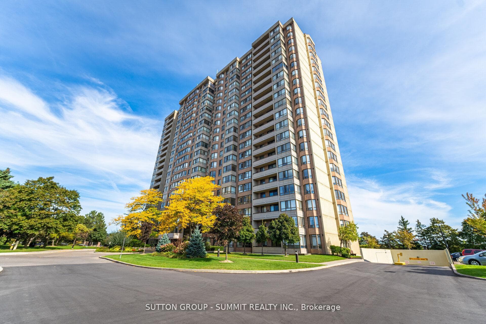 100 County Court Boulevard Unit 1005 - home for sale in Brampton, Ontario