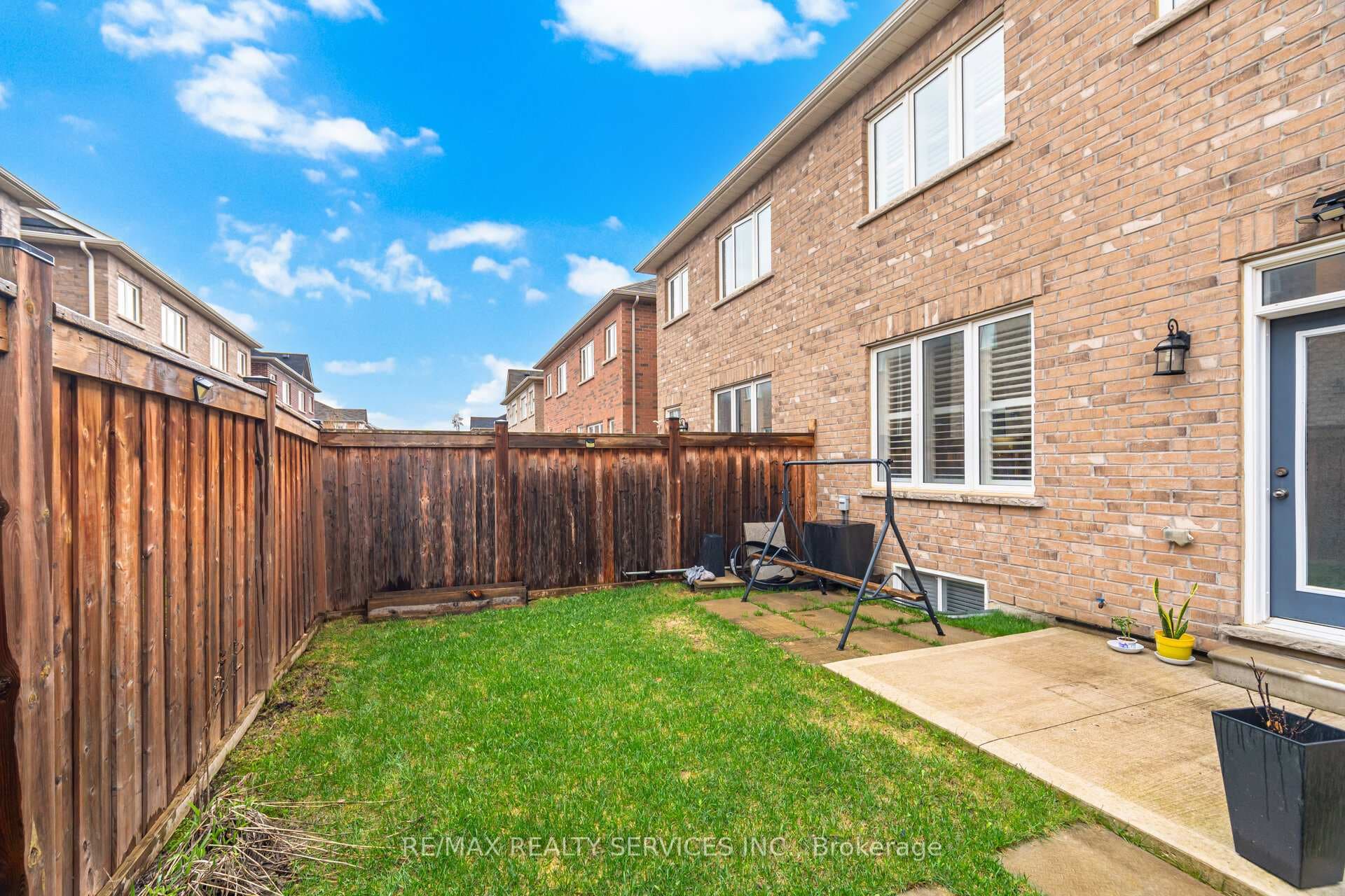 25 Baffin Crescent - Semi-Detached photo 43 of 50 in Brampton, Ontario