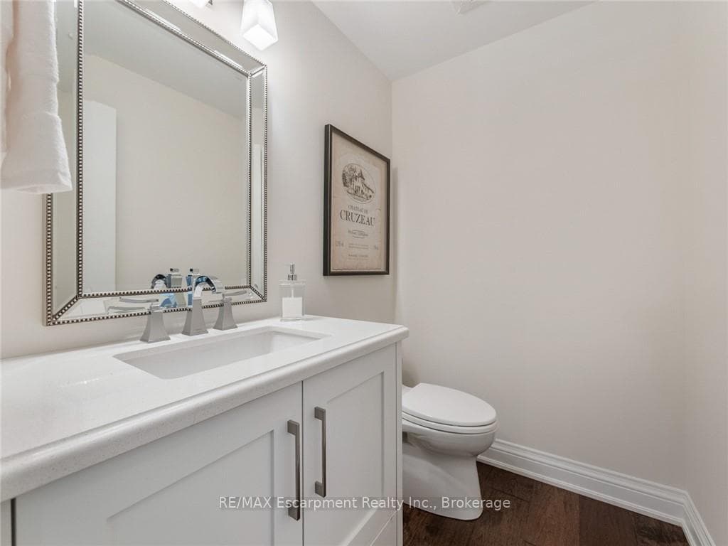 3087 Lakeshore Road - Detached photo 20 of 50 in Burlington, Ontario