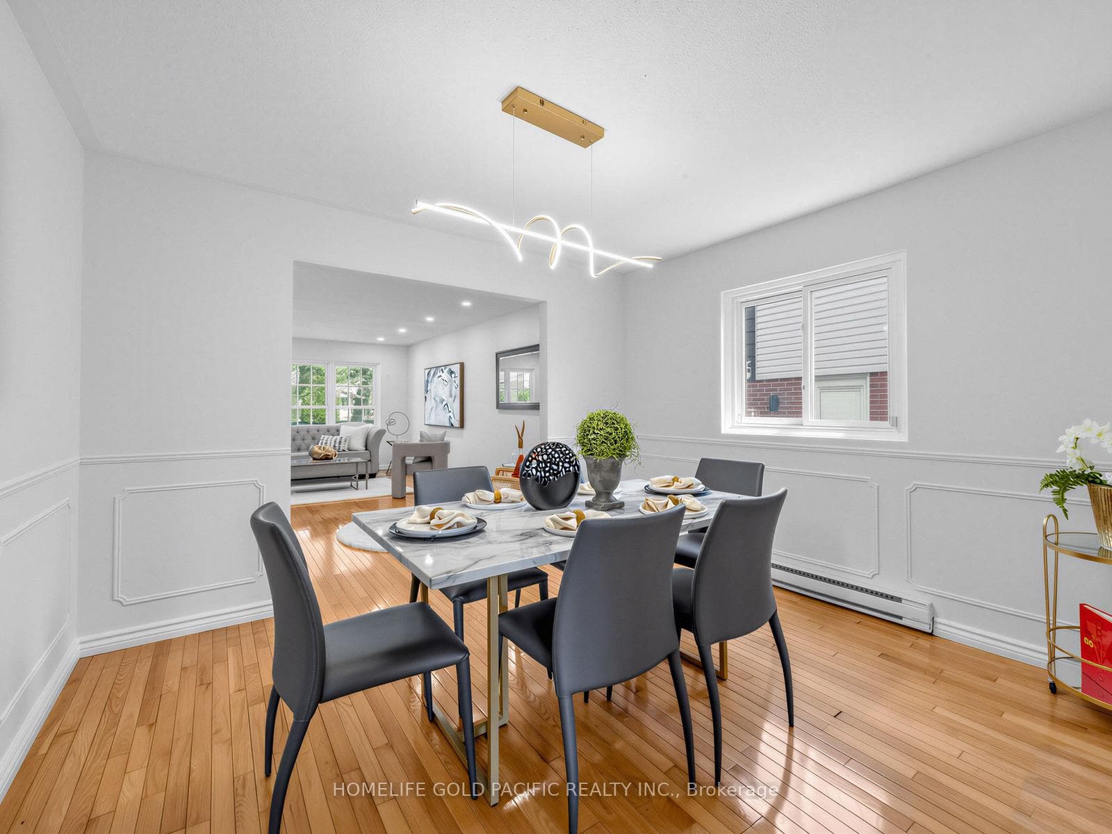 10 O'Shea Crescent - Detached photo 9 of 42 in Hillcrest Village / Bayview Village, Ontario