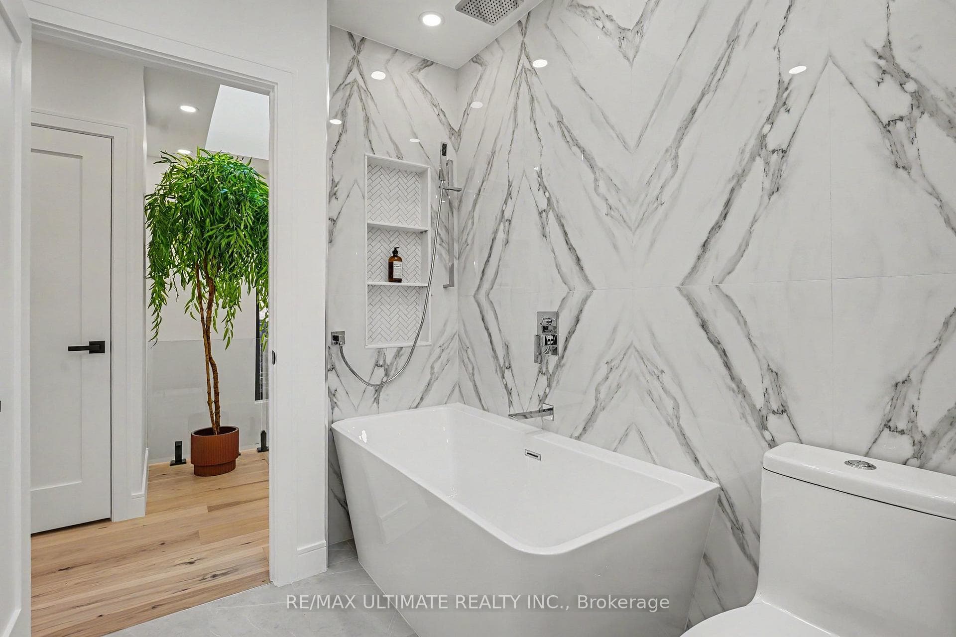 89 Alberta Avenue - Semi-Detached photo 20 of 49 in Annex / Yorkville / Summerhill, Ontario