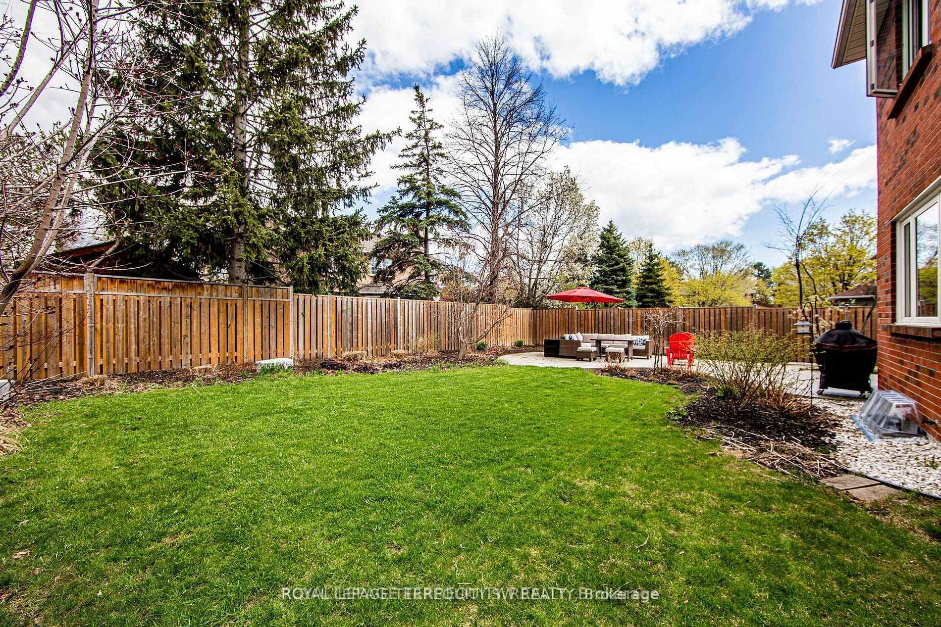 2025 Parklane Crescent - Detached photo 46 of 50 in Burlington, Ontario