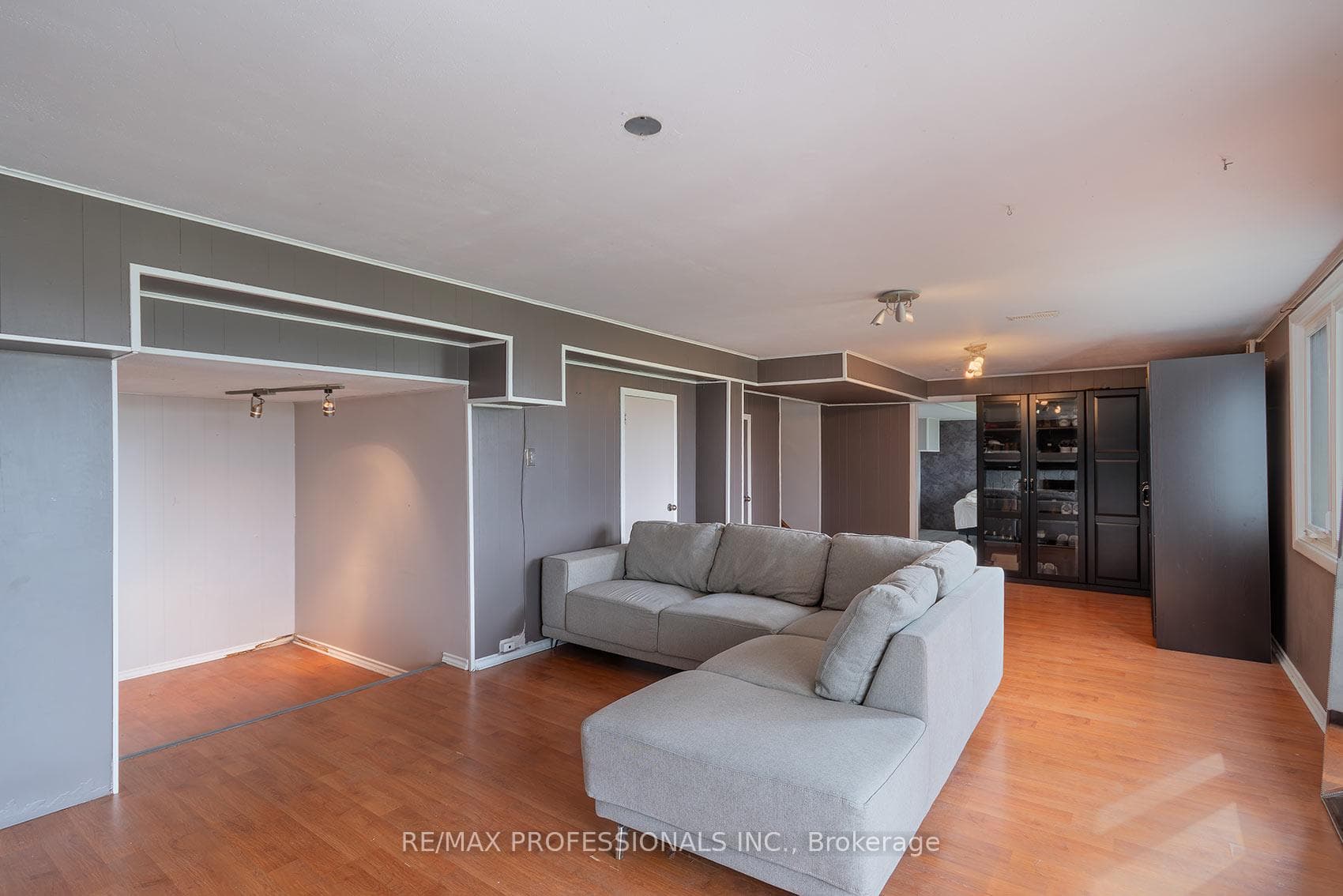 315 Markland Drive - Detached photo 32 of 41 in Etobicoke (Islington / Rexdale), Ontario