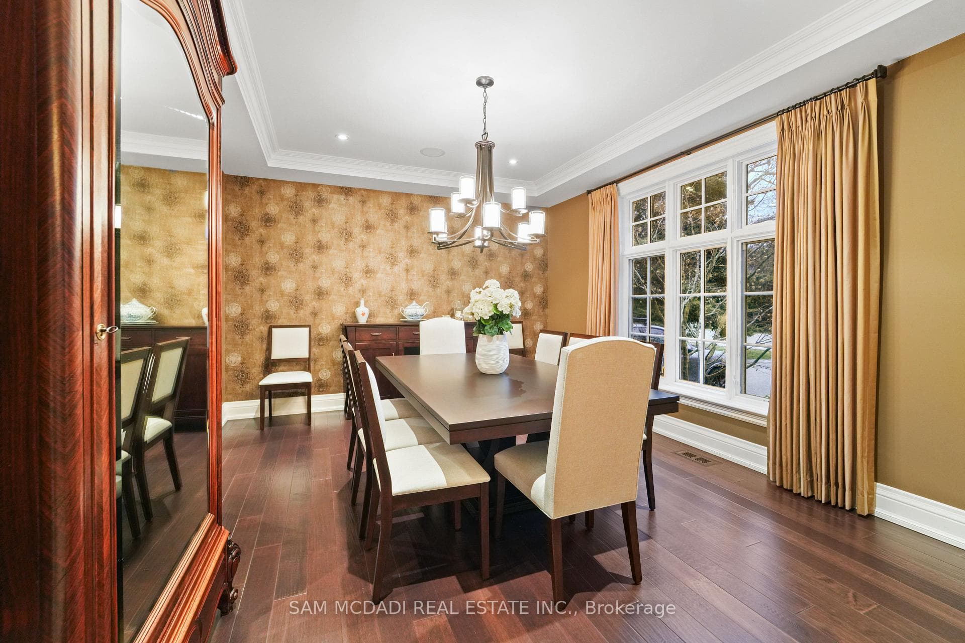 1286 Woodeden Drive - Detached photo 8 of 50 in Mississauga, Ontario