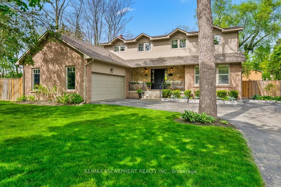 511 Chamberlain Lane - Detached photo 2 of 50 in Oakville, Ontario