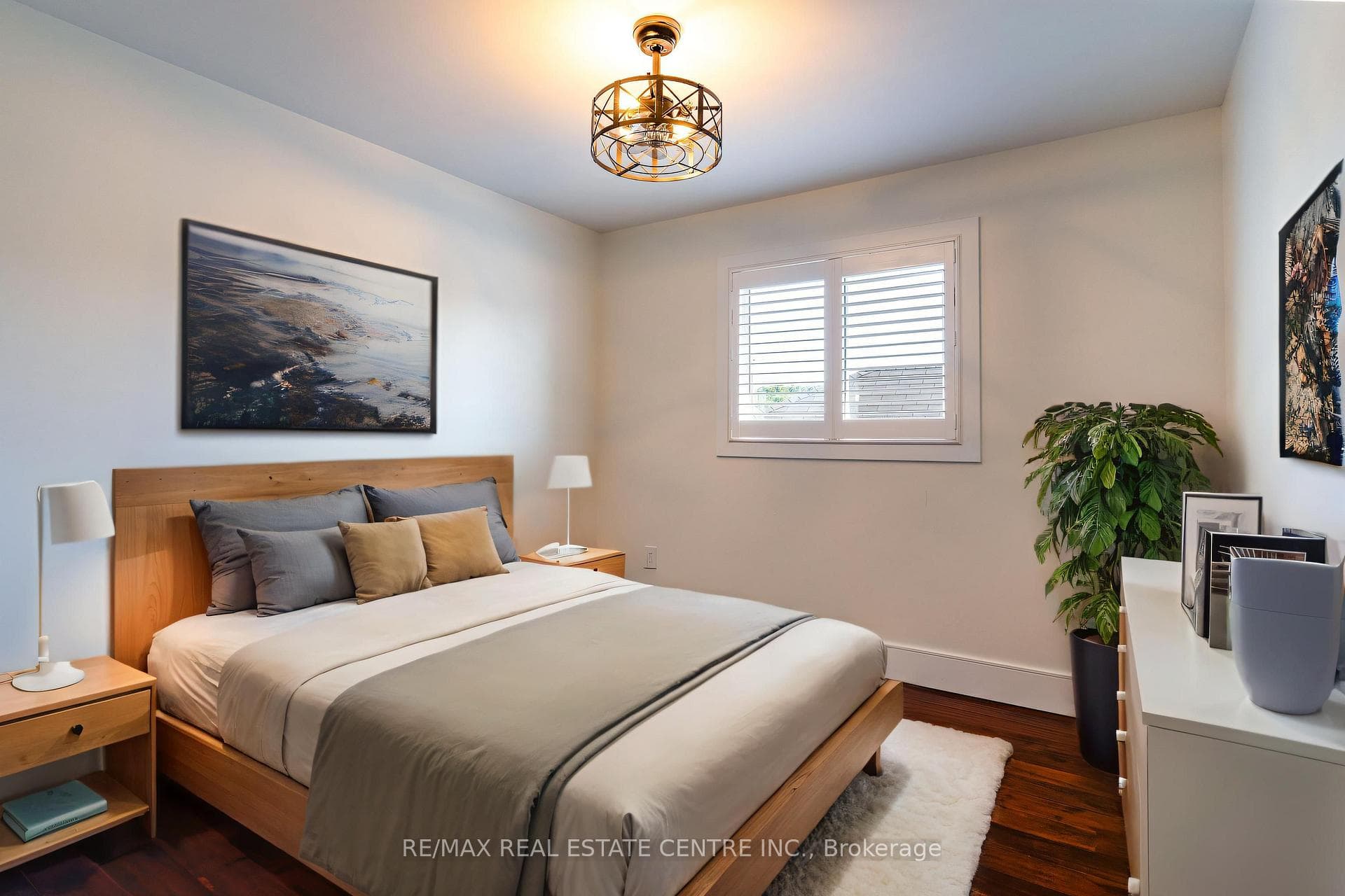 2 Orvieto Court - Detached photo 22 of 47 in Hamilton, Ontario