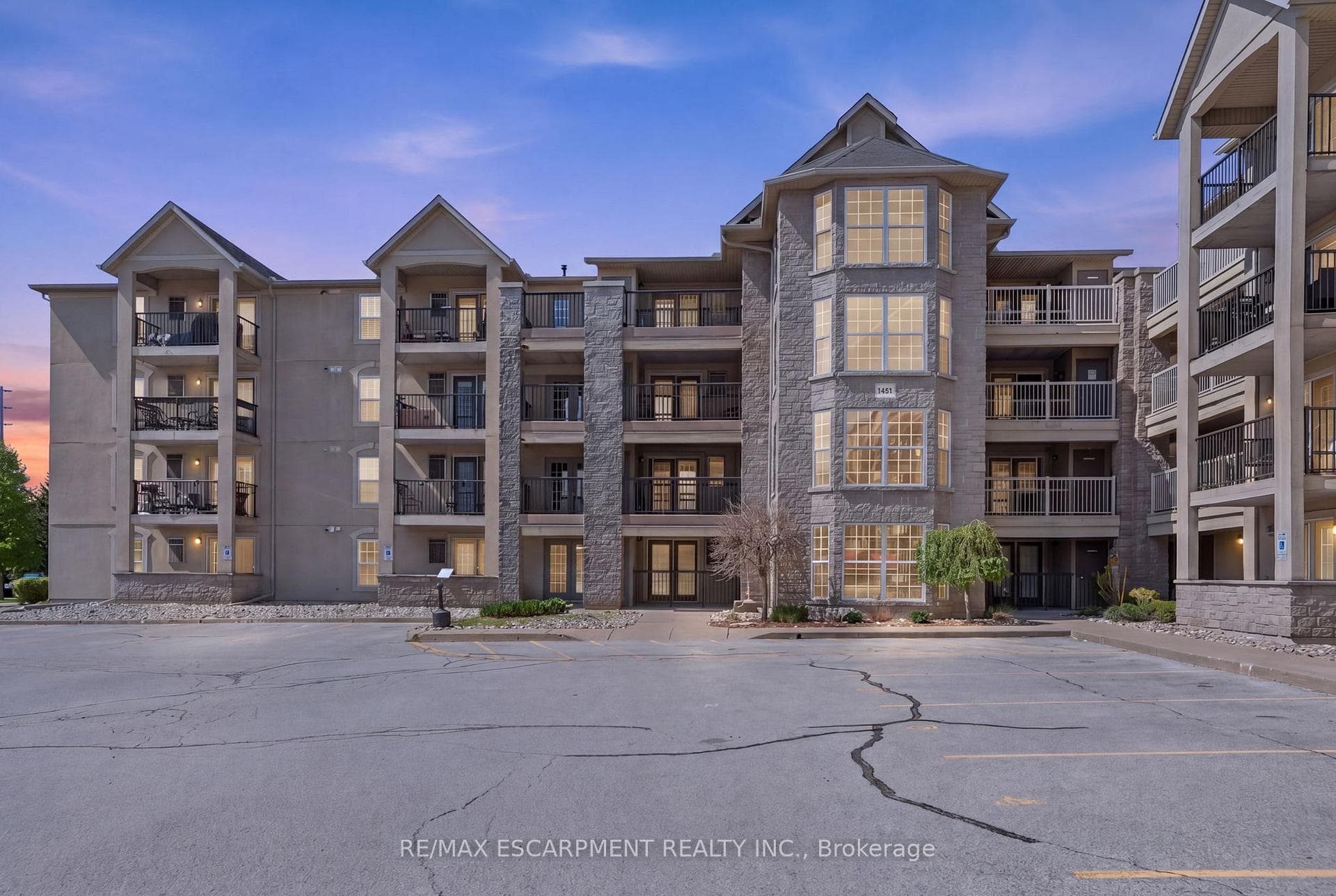 1451 WALKERS Line Unit 216 - Condo photo 26 of 26 in Burlington, Ontario