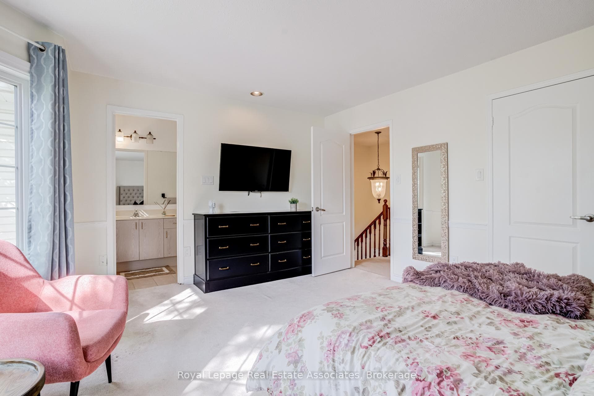 1179 Treetop Terrace - Townhouse photo 27 of 50 in Oakville, Ontario