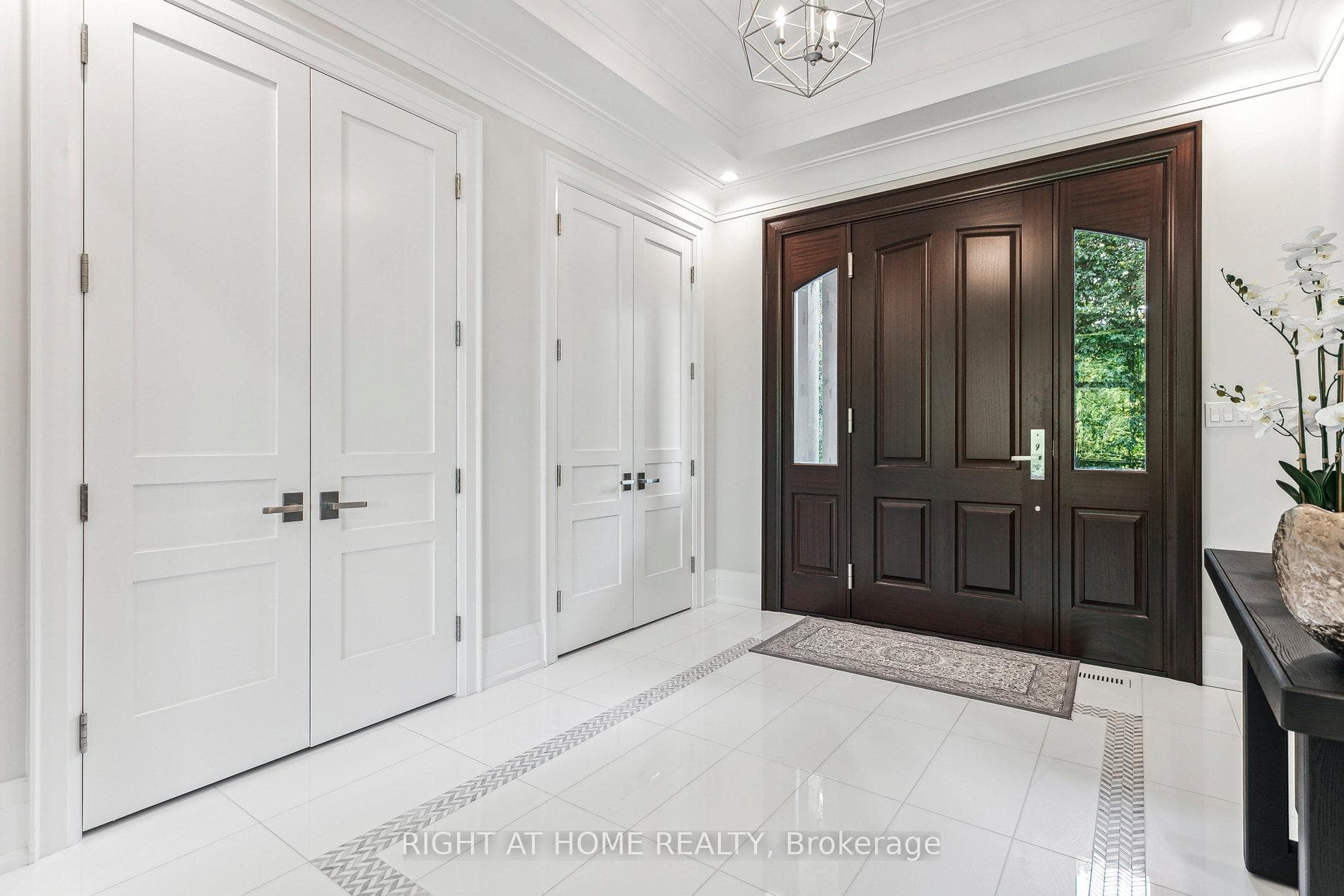2606 Harvestmoon Lane - Detached photo 5 of 50 in Burlington, Ontario