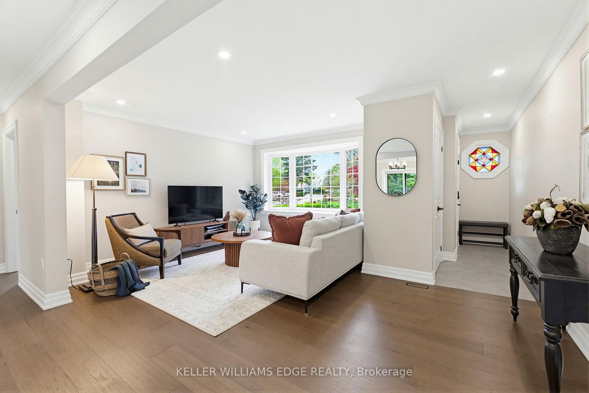 586 Woodland Avenue - Detached photo 4 of 45 in Burlington, Ontario