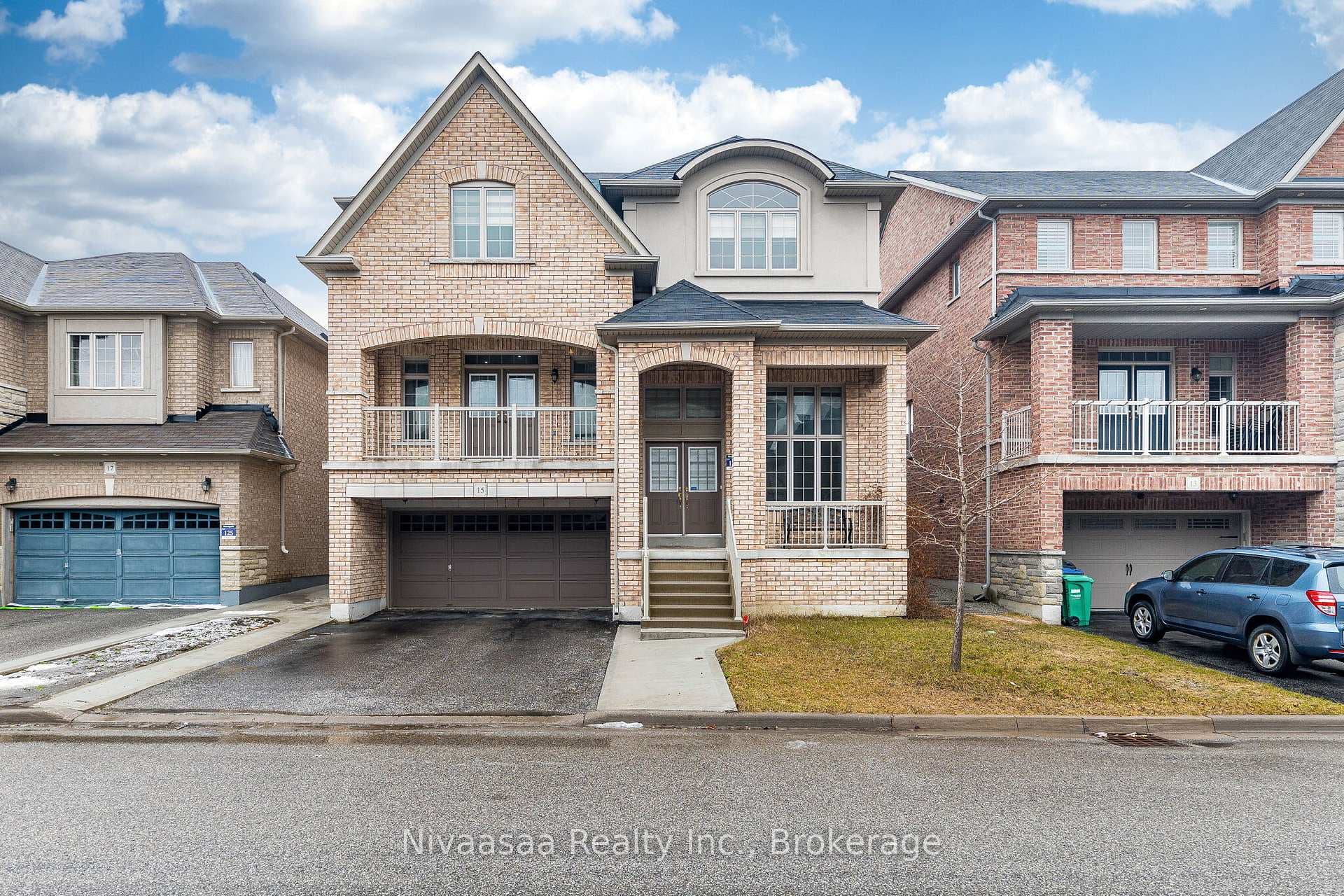 15 Picasso Drive - Detached for sale in Heart Lake, Ontario