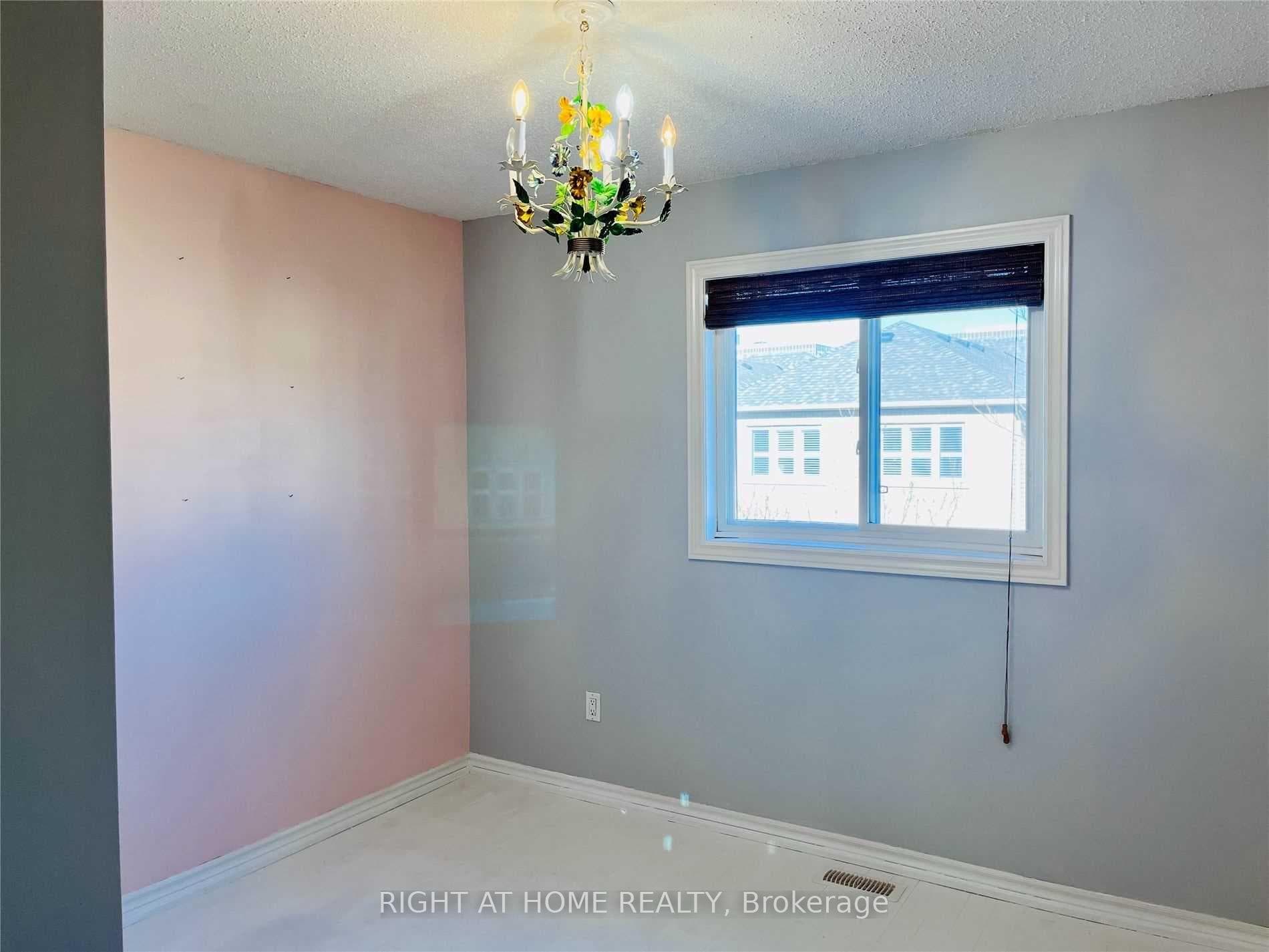 2471 Felhaber Crescent - Semi-Detached photo 16 of 23 in Oakville, Ontario