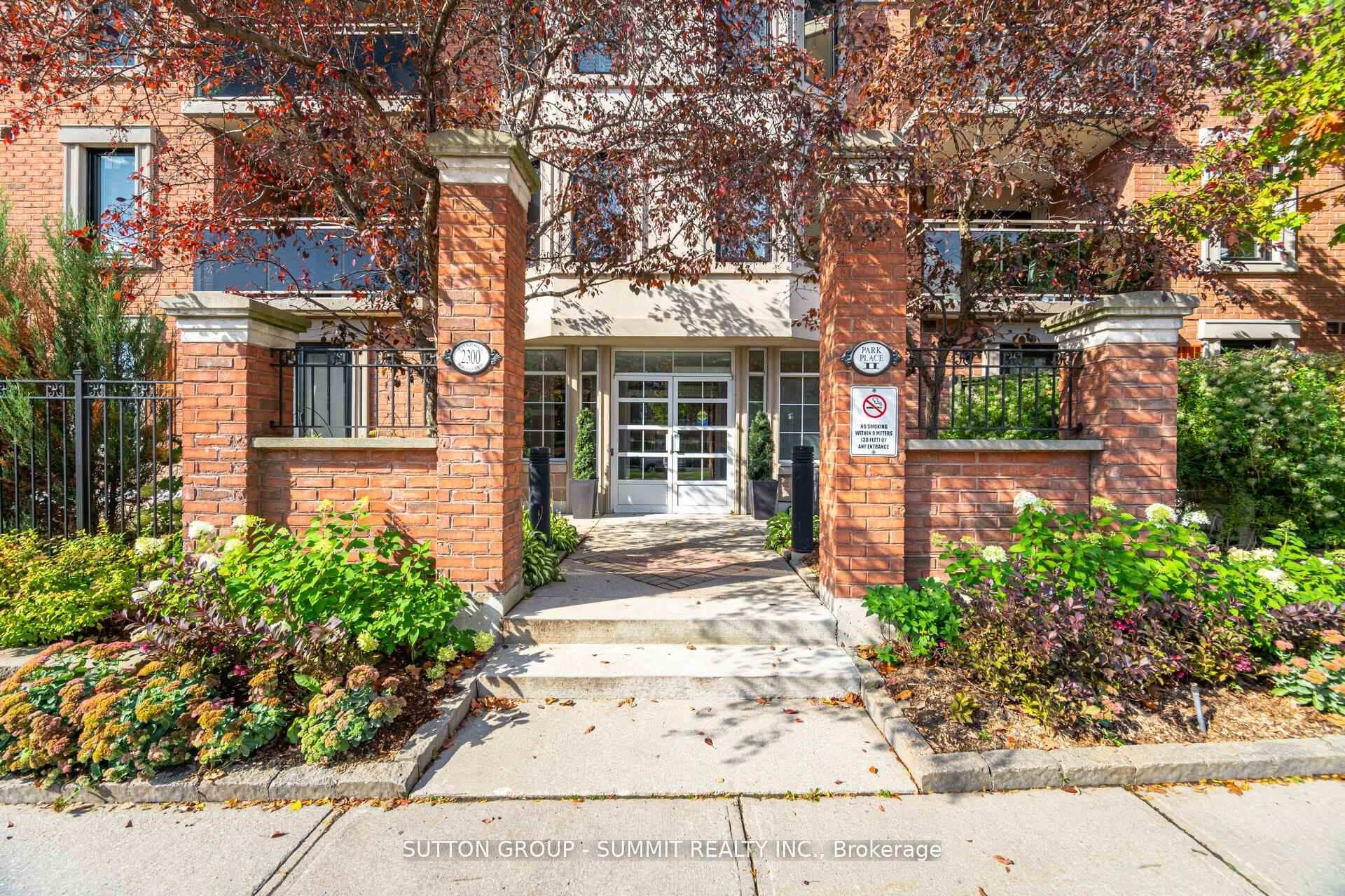 2300 Parkhaven Boulevard Unit 207 - Condo photo 2 of 26 in Oakville, Ontario