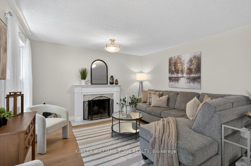 2084 William O'Connell Boulevard - Detached photo 13 of 45 in Burlington, Ontario