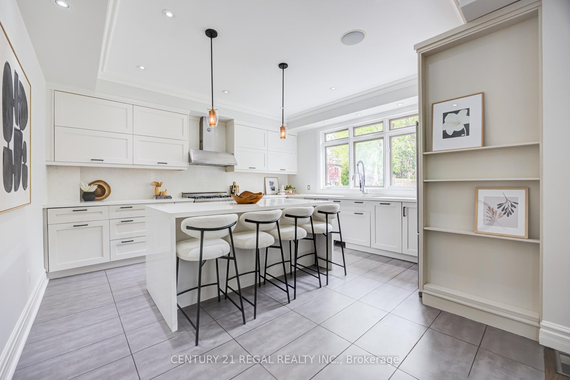 38 Mattice Road - Detached photo 11 of 50 in Etobicoke (Islington / Rexdale), Ontario