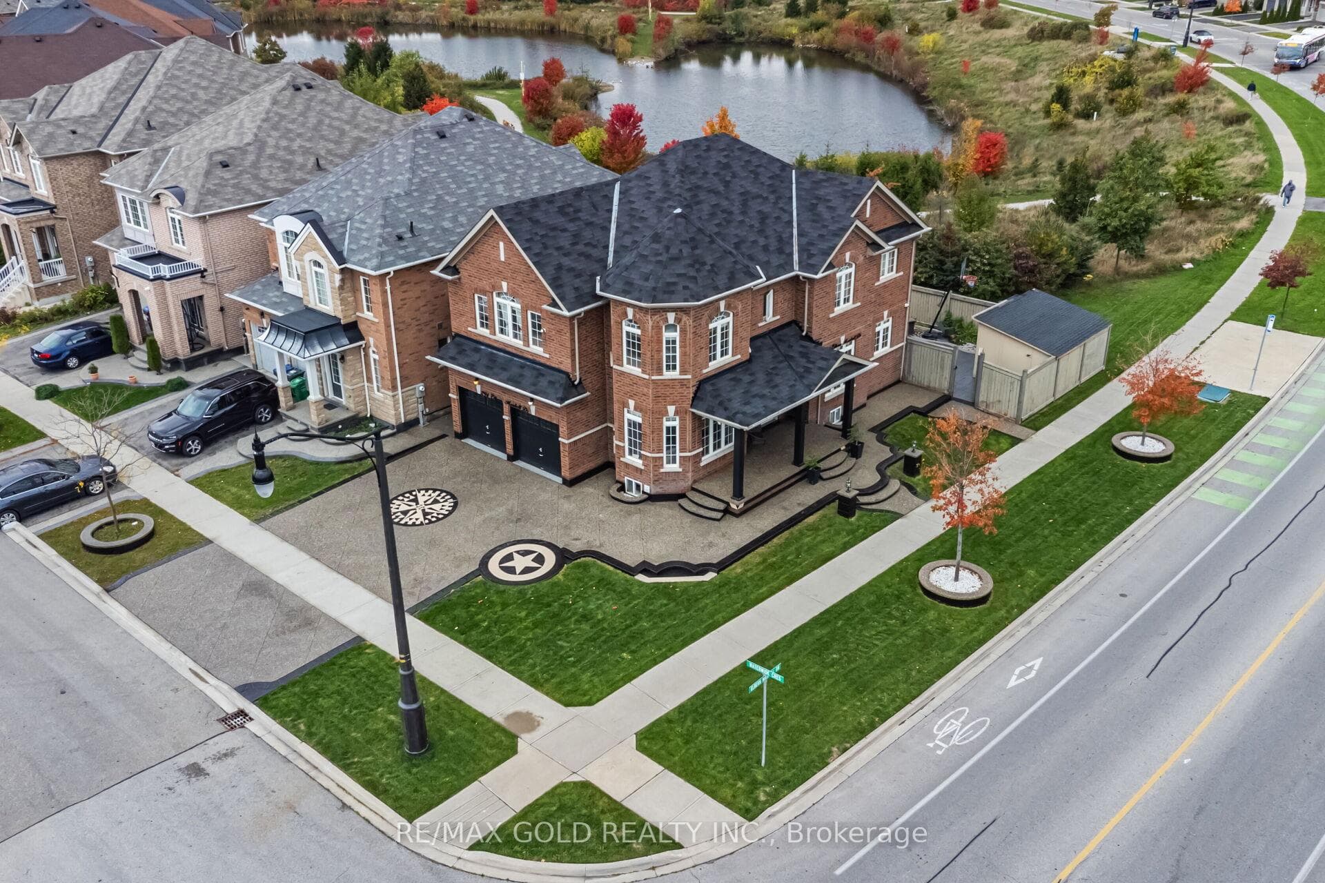 294 Elbern Markell Drive - home for sale in Brampton, Ontario