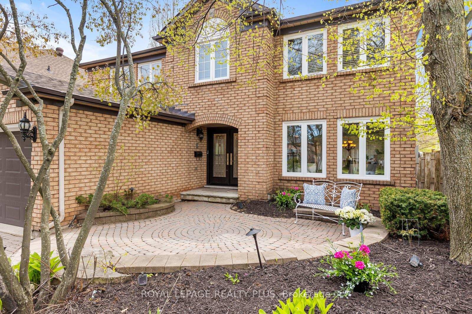 1504 Tanner Court - Detached photo 4 of 50 in Oakville, Ontario