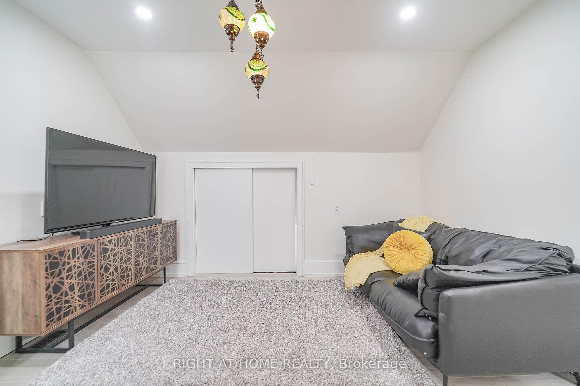 174 Aylesworth Avenue - Detached photo 24 of 50 in Birch Cliff / Cliffside, Ontario