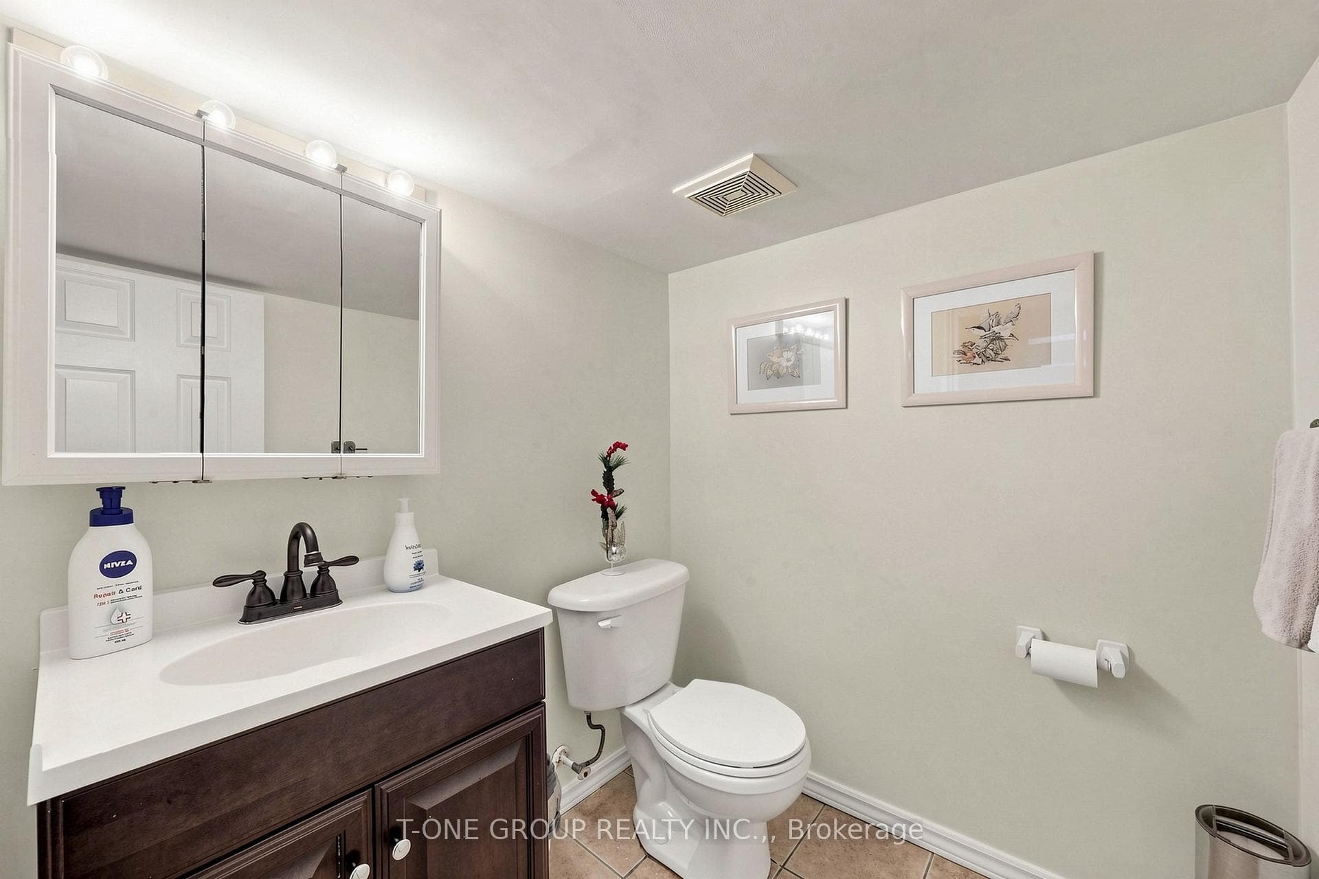 41 Madelaine Avenue - Semi-Detached photo 33 of 44 in Birch Cliff / Cliffside, Ontario