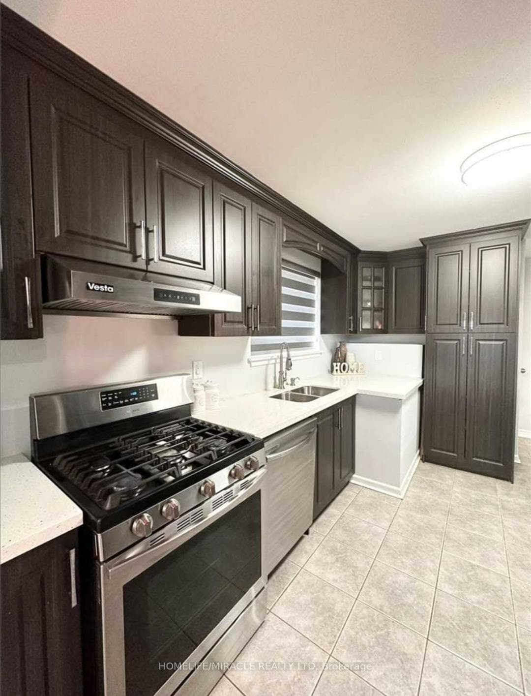 66 Fairglen Avenue - Semi-Detached photo 2 of 35 in Brampton, Ontario
