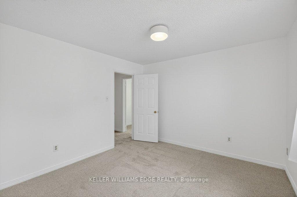 2084 William O'Connell Boulevard - Detached photo 27 of 45 in Burlington, Ontario